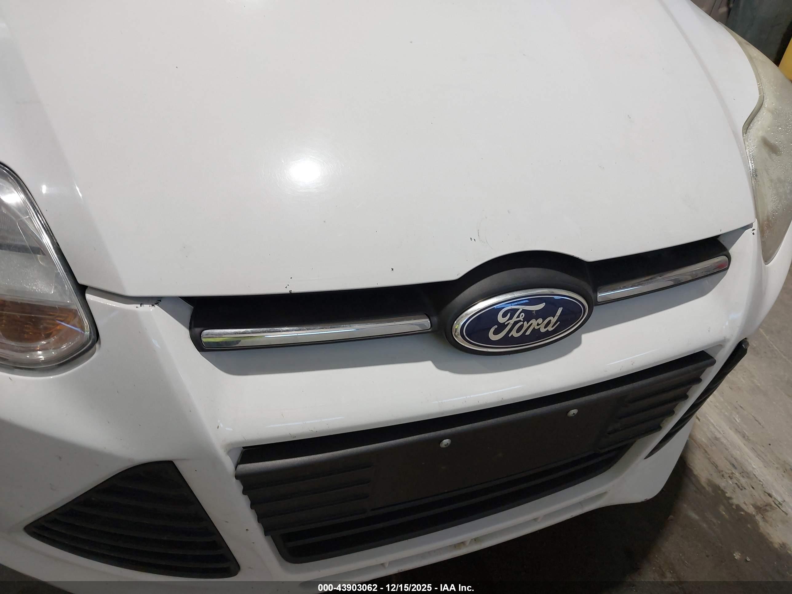 FORD FOCUS image 6