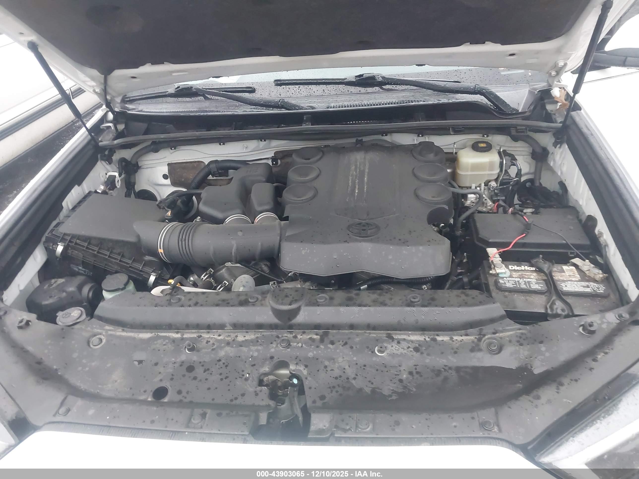 TOYOTA 4RUNNER image 10
