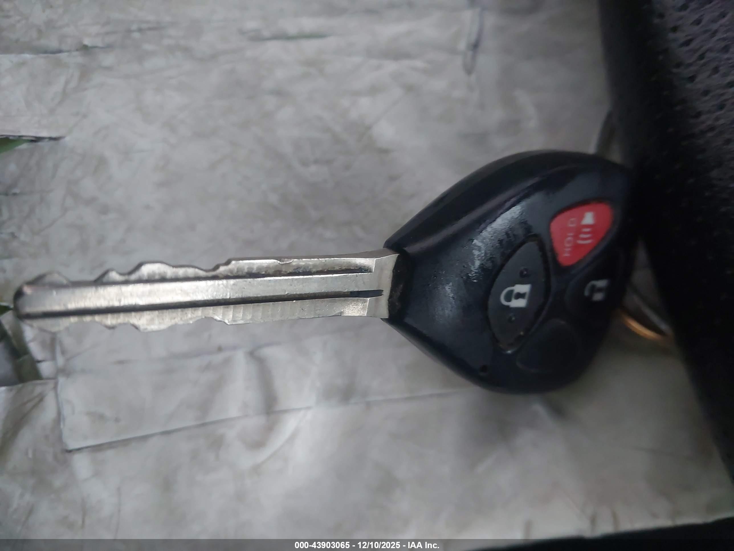 TOYOTA 4RUNNER image 11