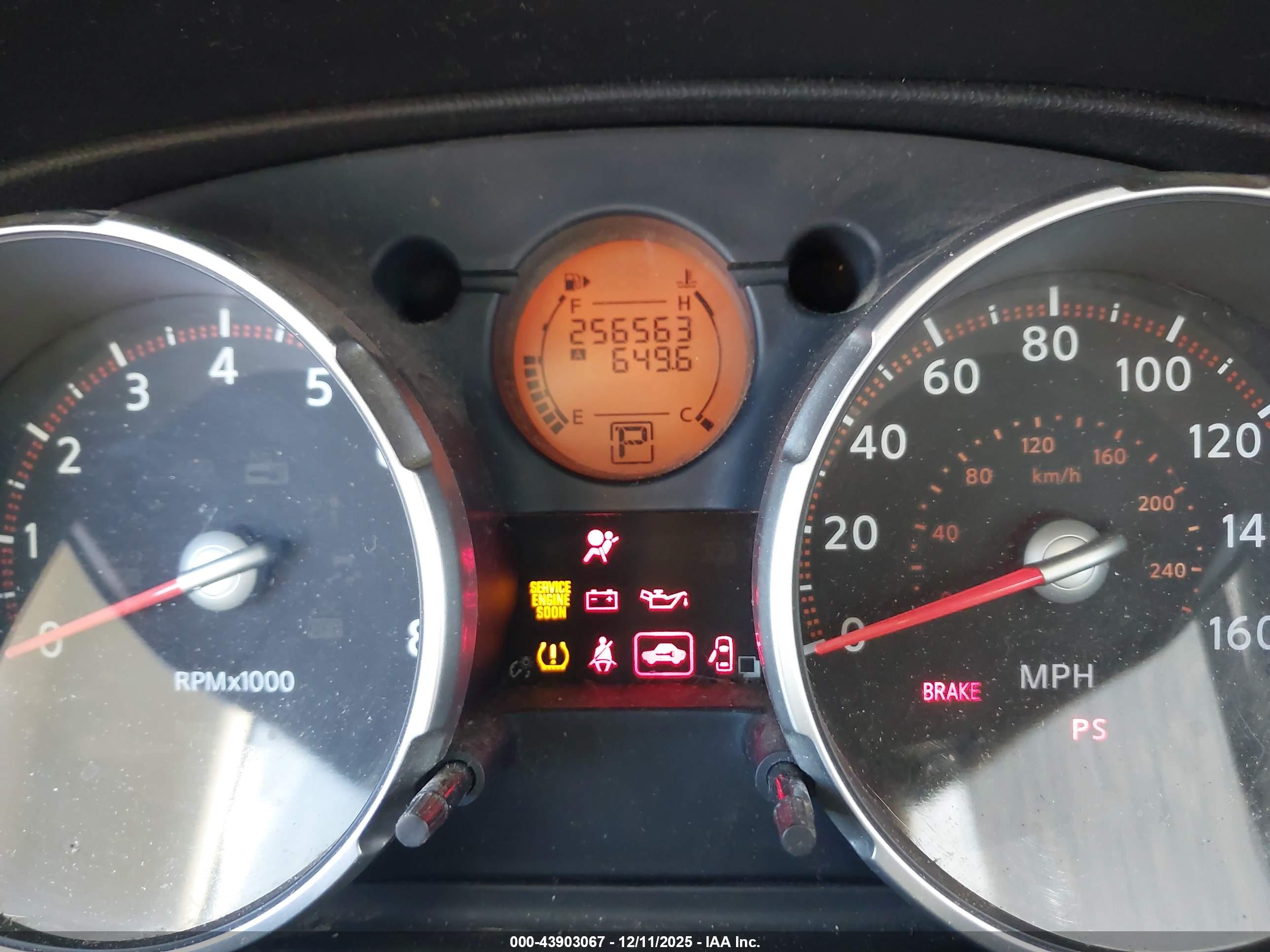 NISSAN ROGUE image 7