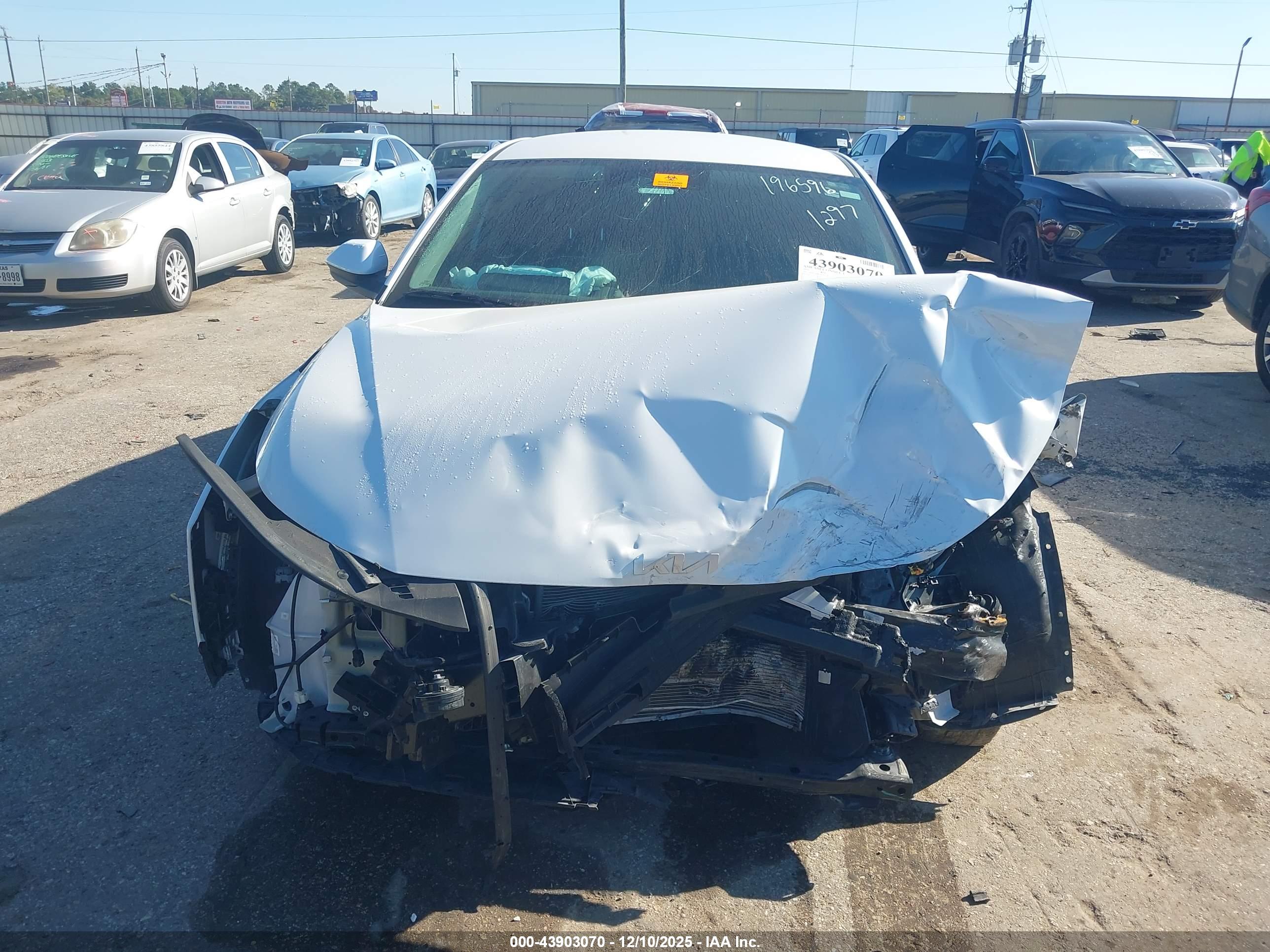 KIA K4 image 6