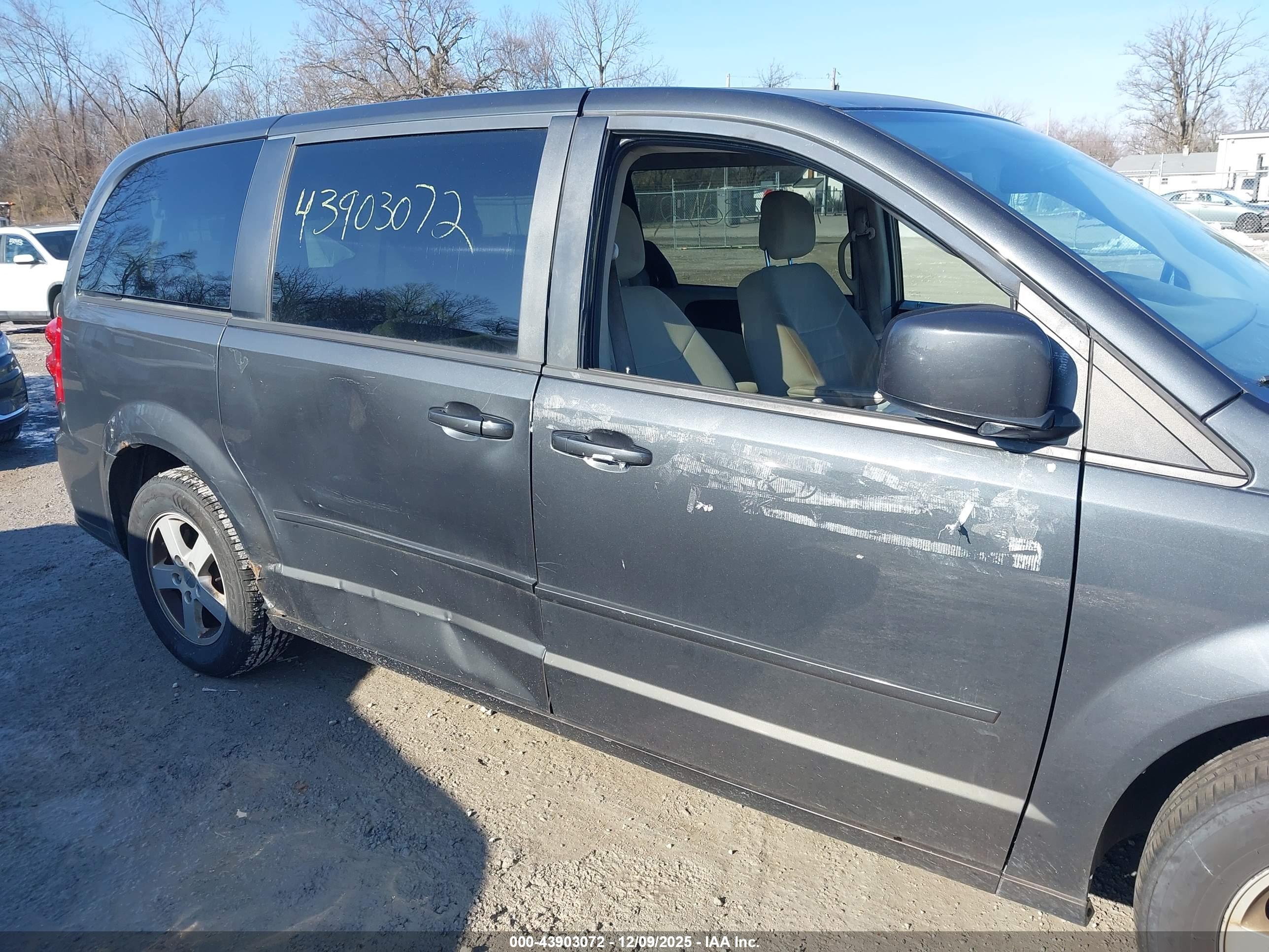 DODGE GRAND image 6