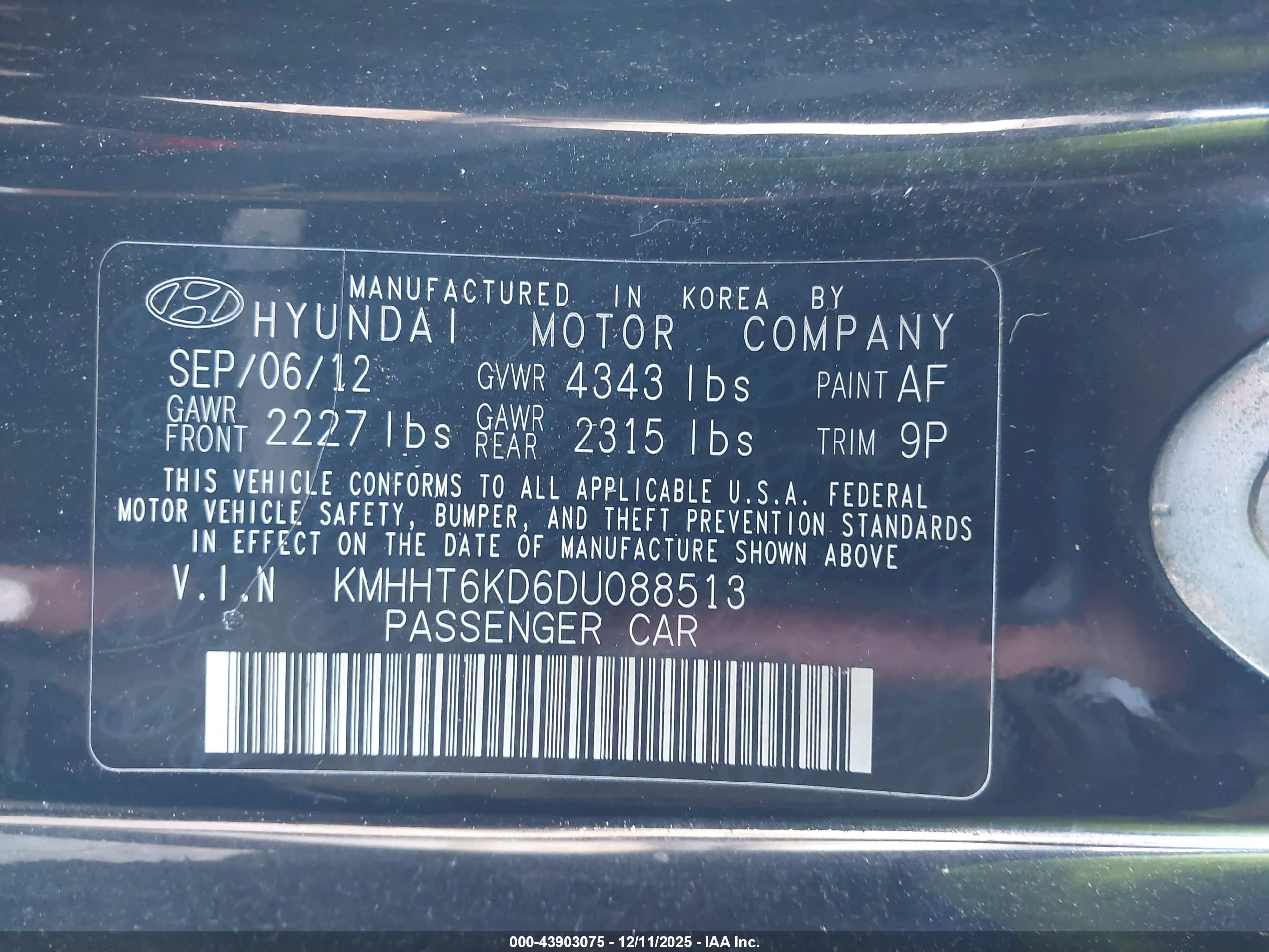 HYUNDAI GENESIS image 9