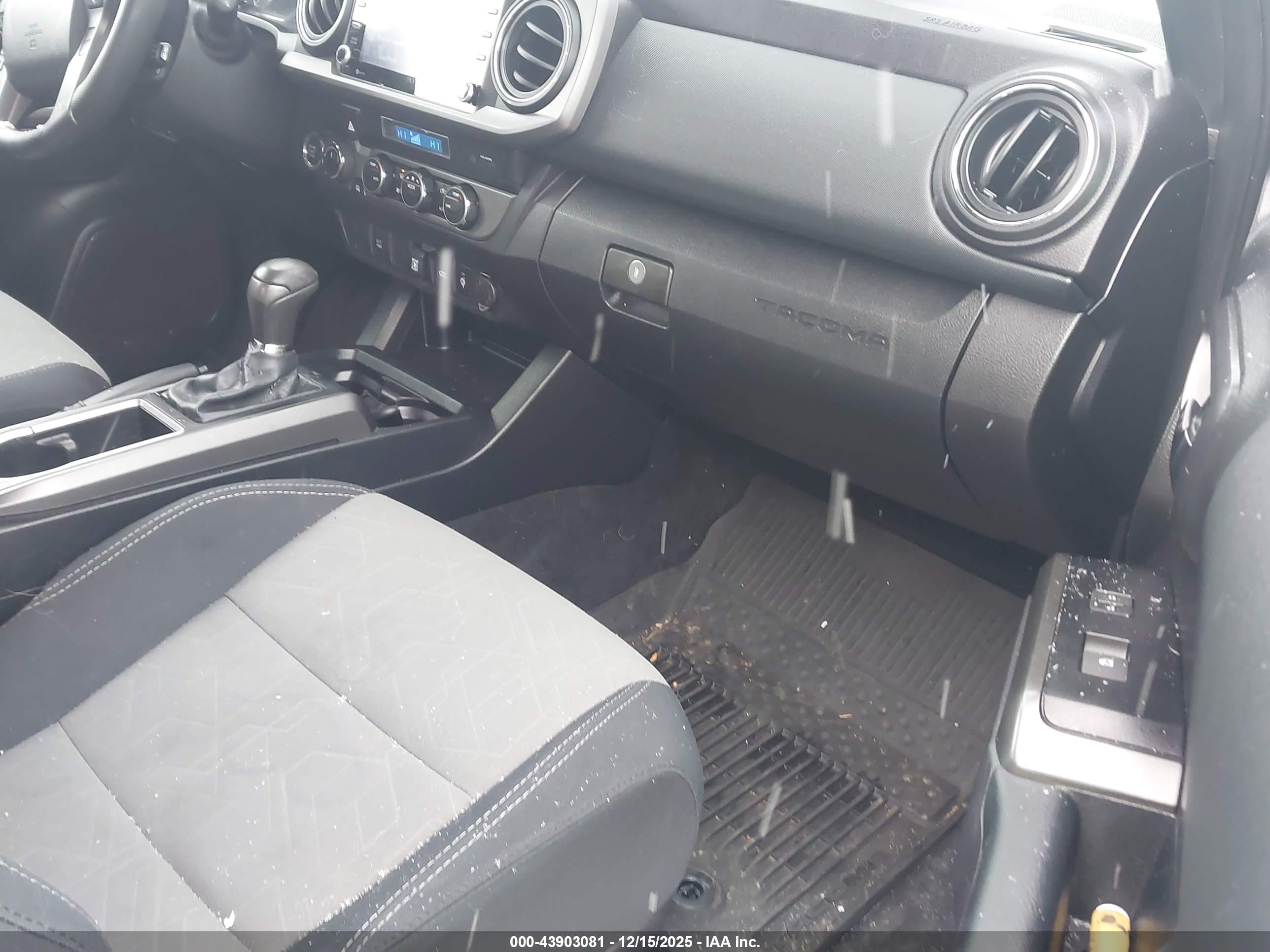 TOYOTA TACOMA image 5