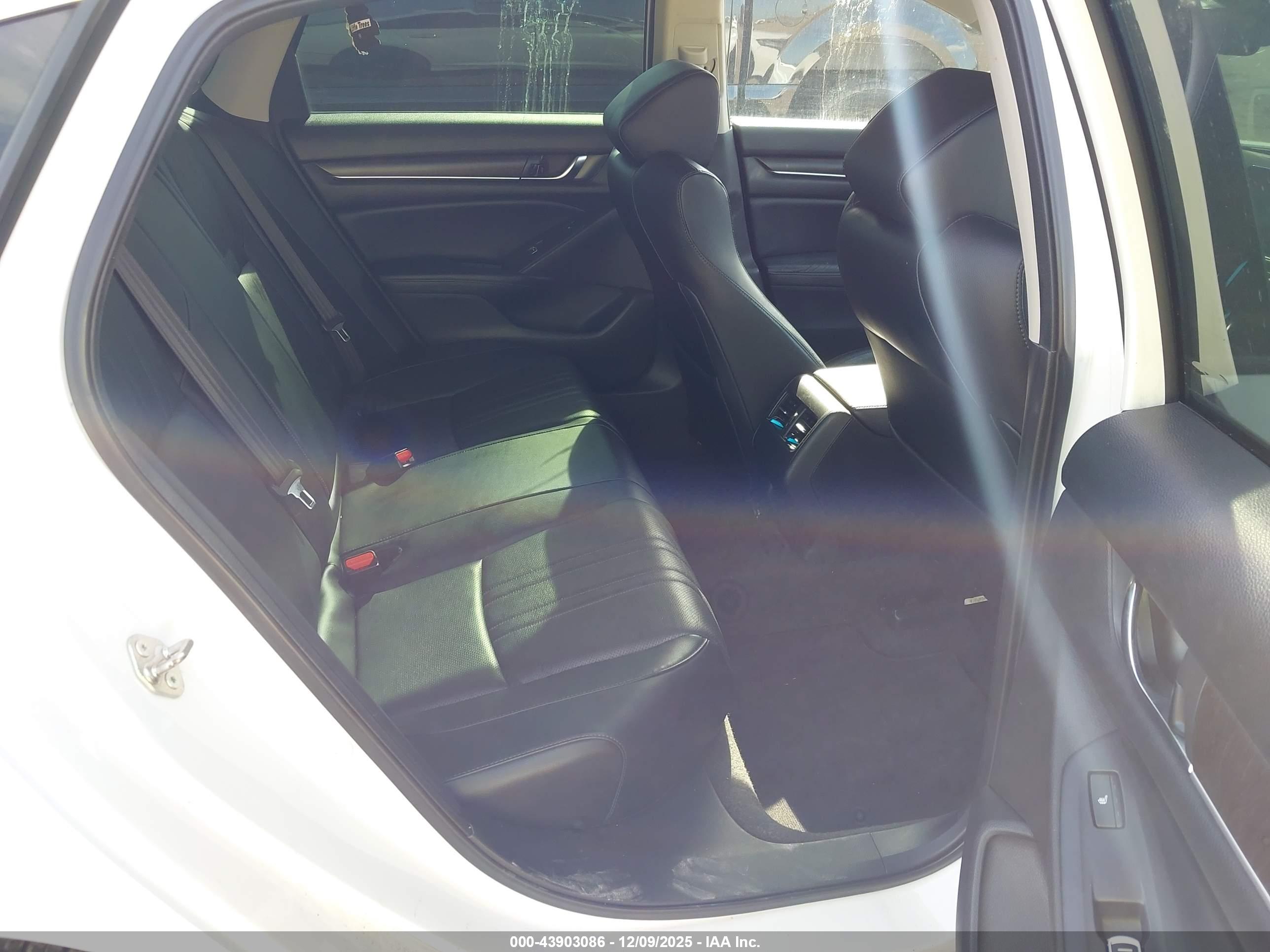 HONDA ACCORD image 8