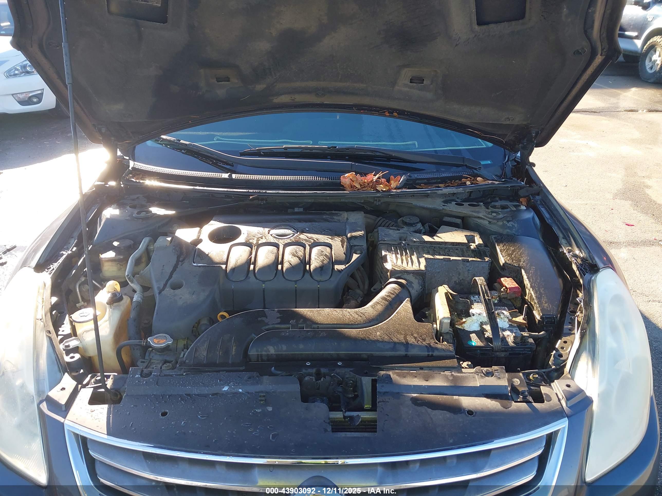 NISSAN ALTIMA image 10
