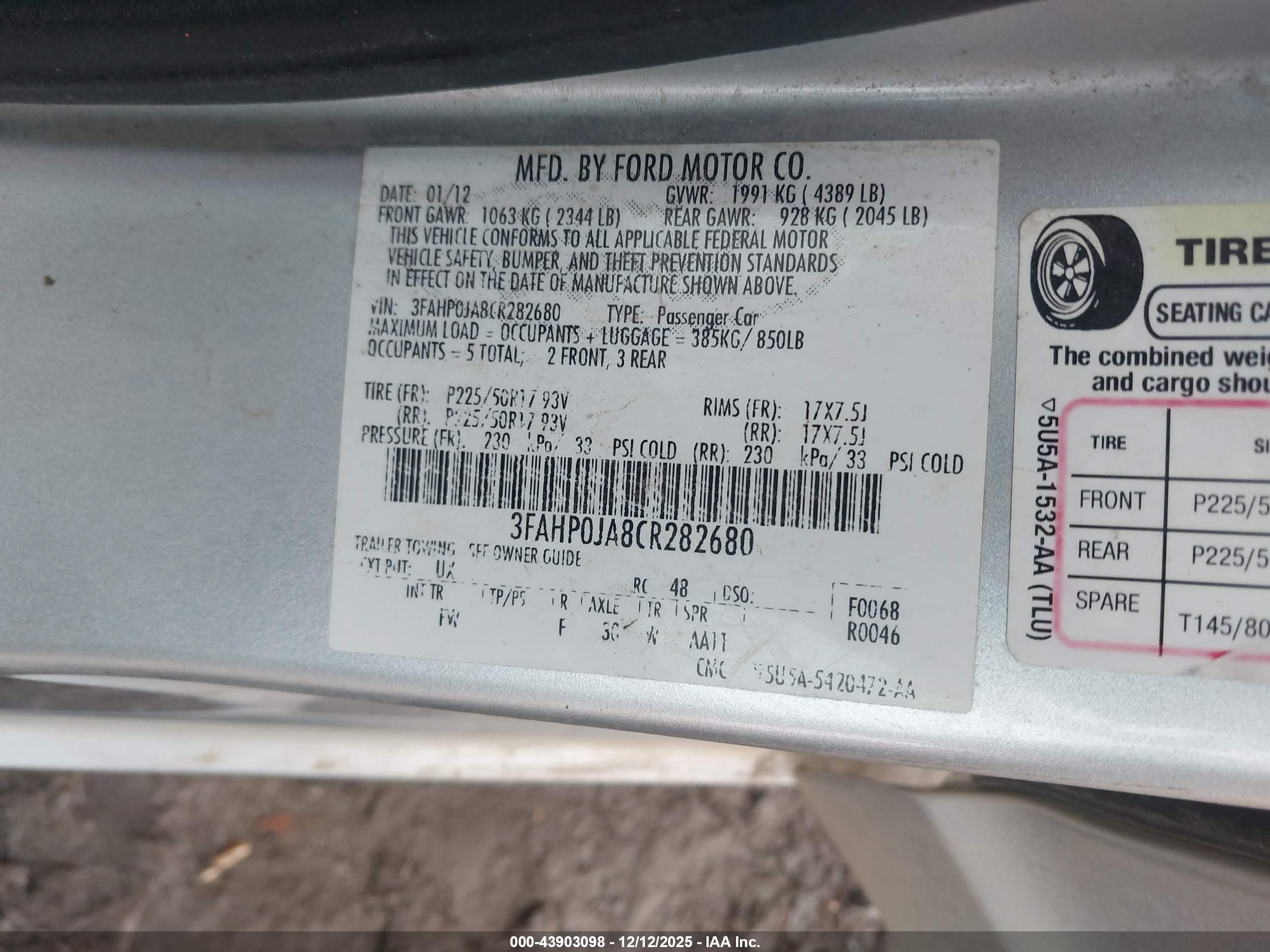 FORD FUSION image 9