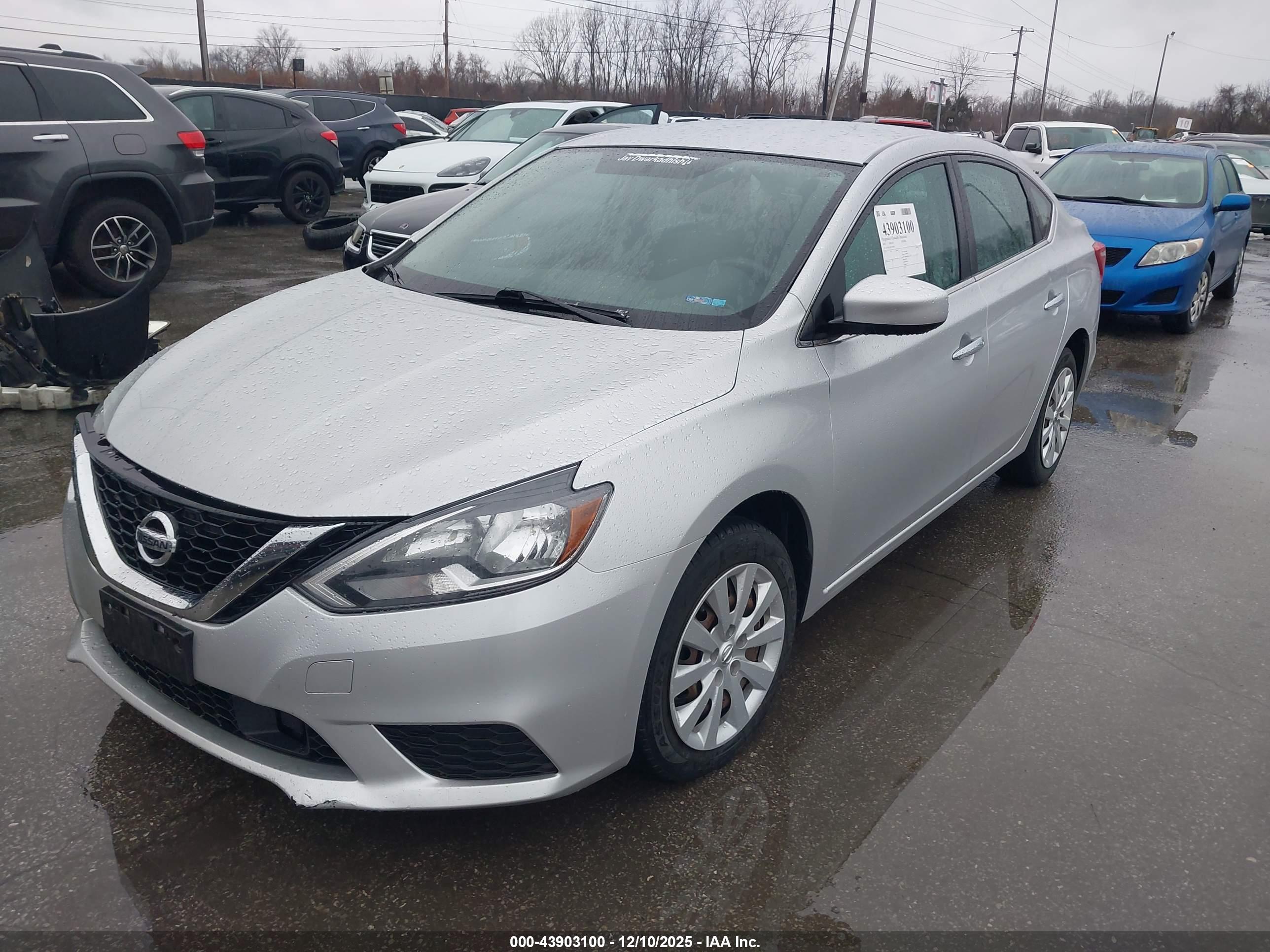 NISSAN SENTRA image 2
