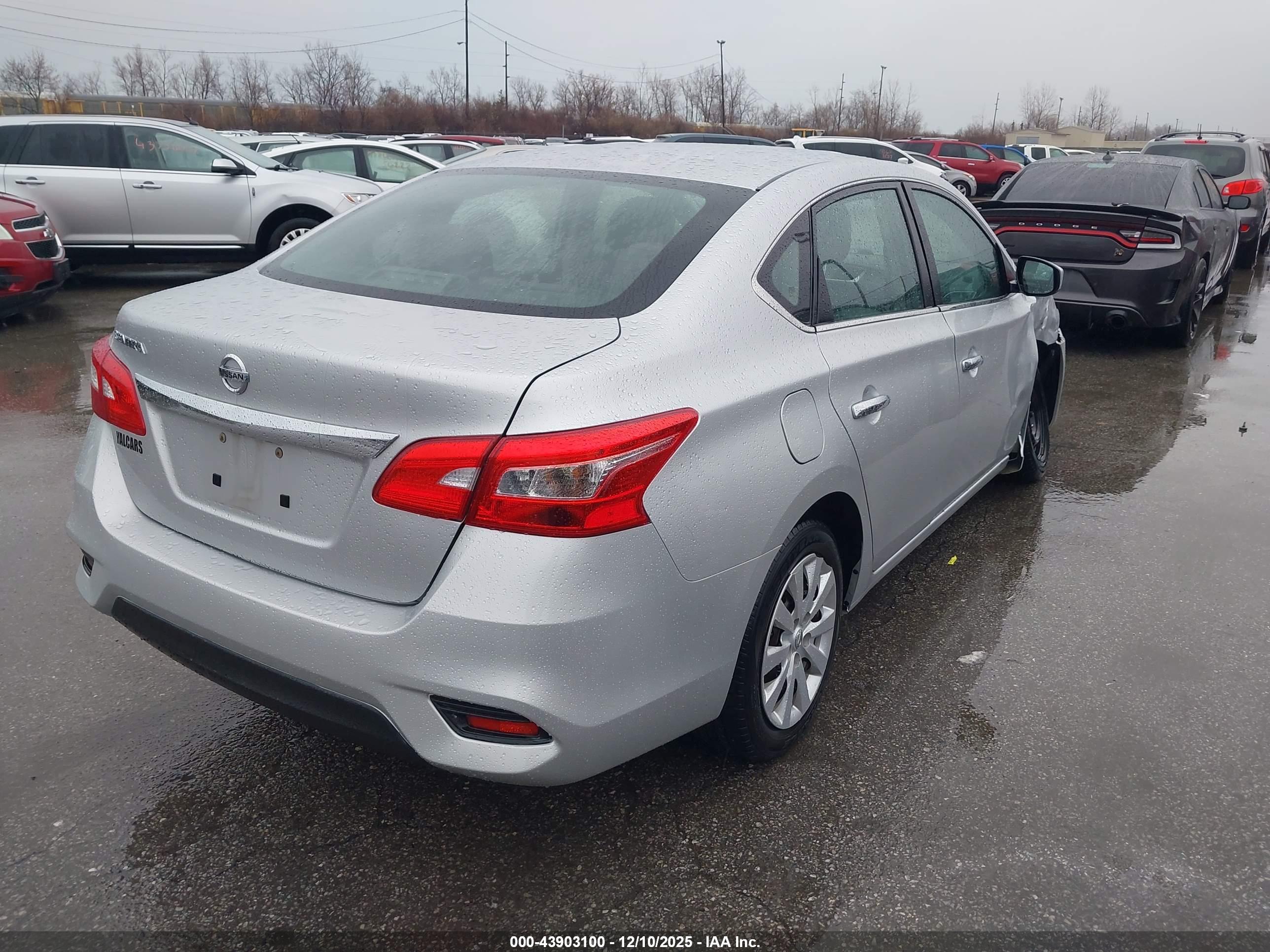 NISSAN SENTRA image 4