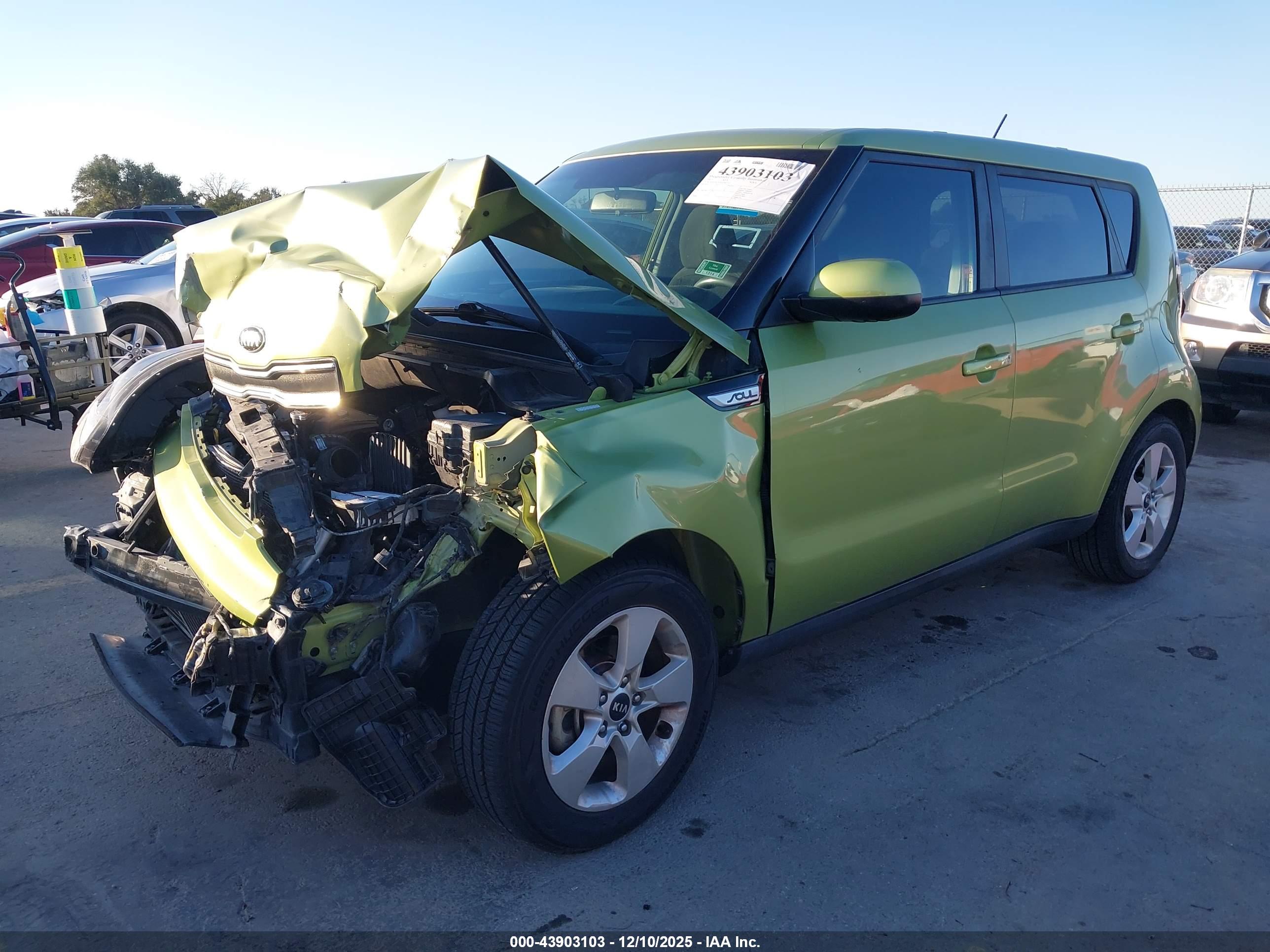 KIA SOUL image 2