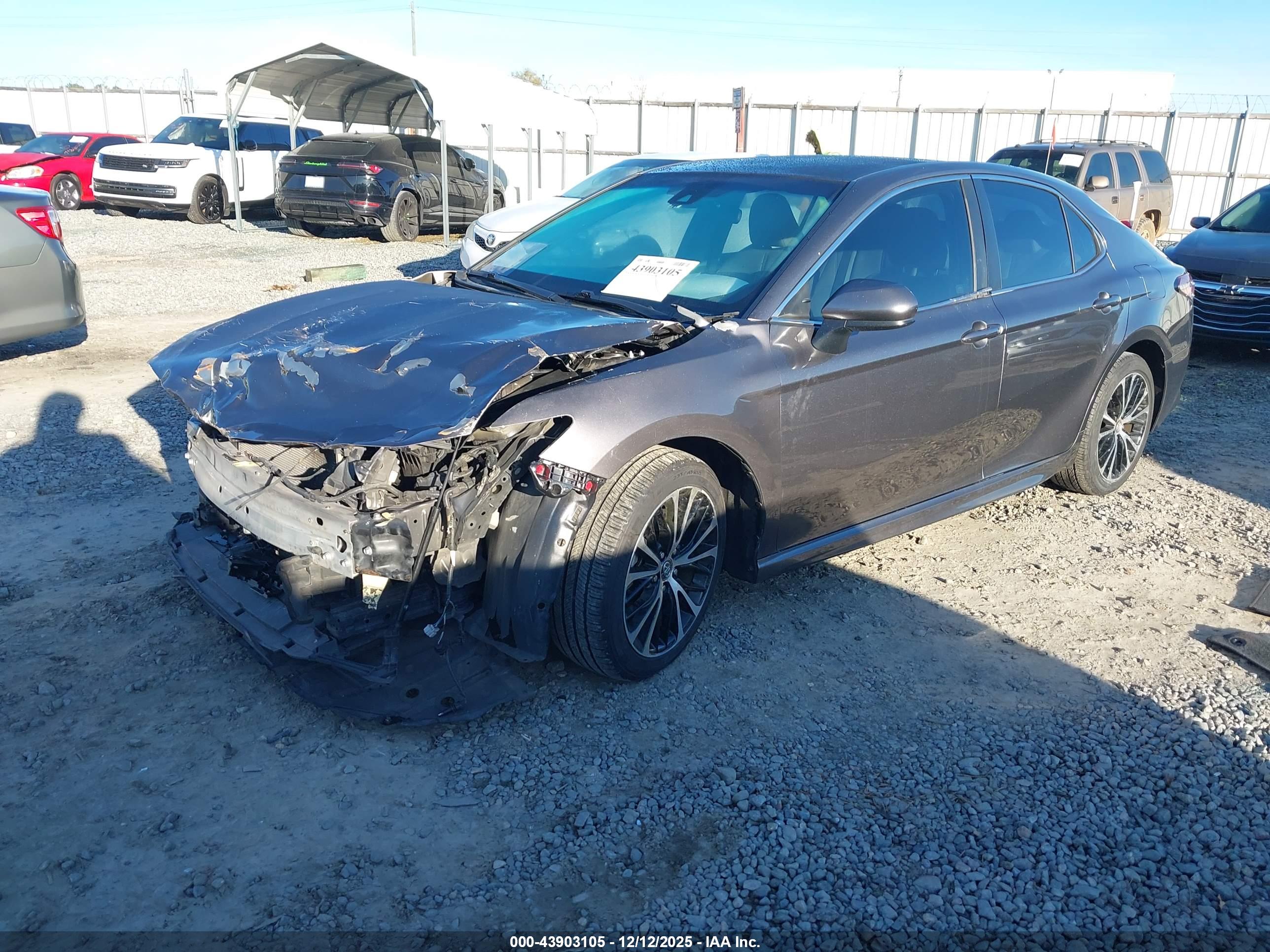 TOYOTA CAMRY image 2