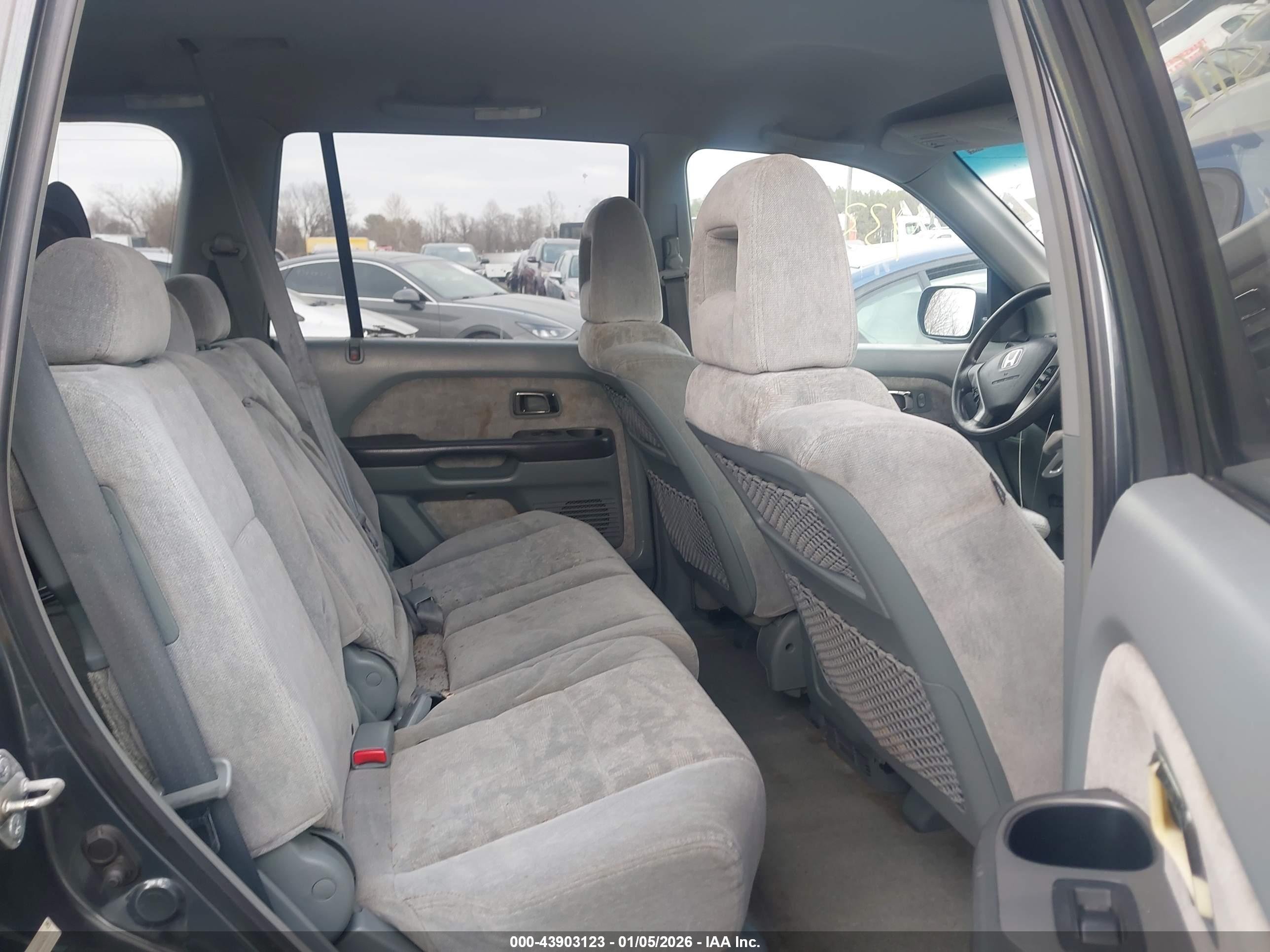 HONDA PILOT image 8