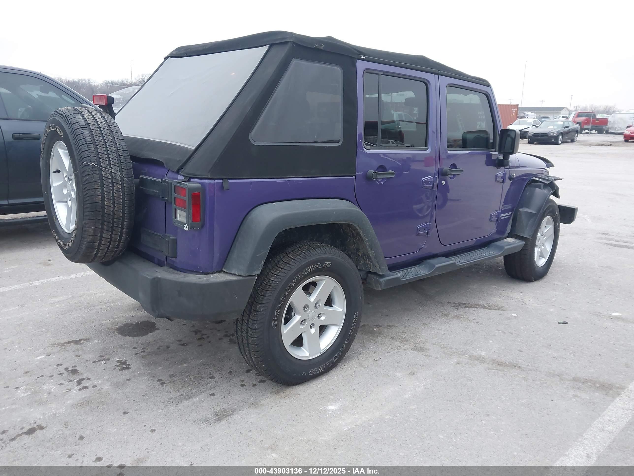 JEEP WRANGLER image 4