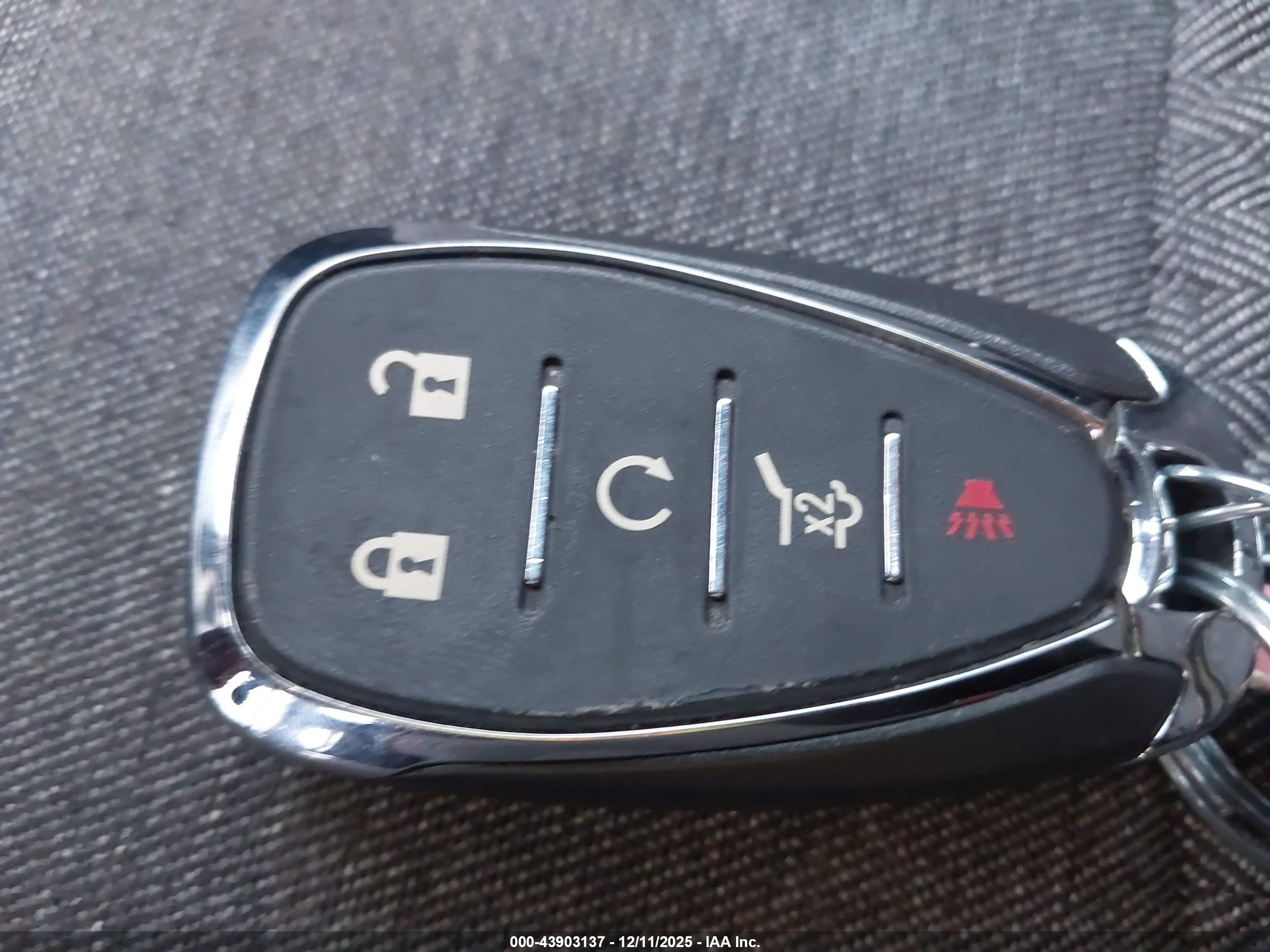 CHEVROLET EQUINOX image 11