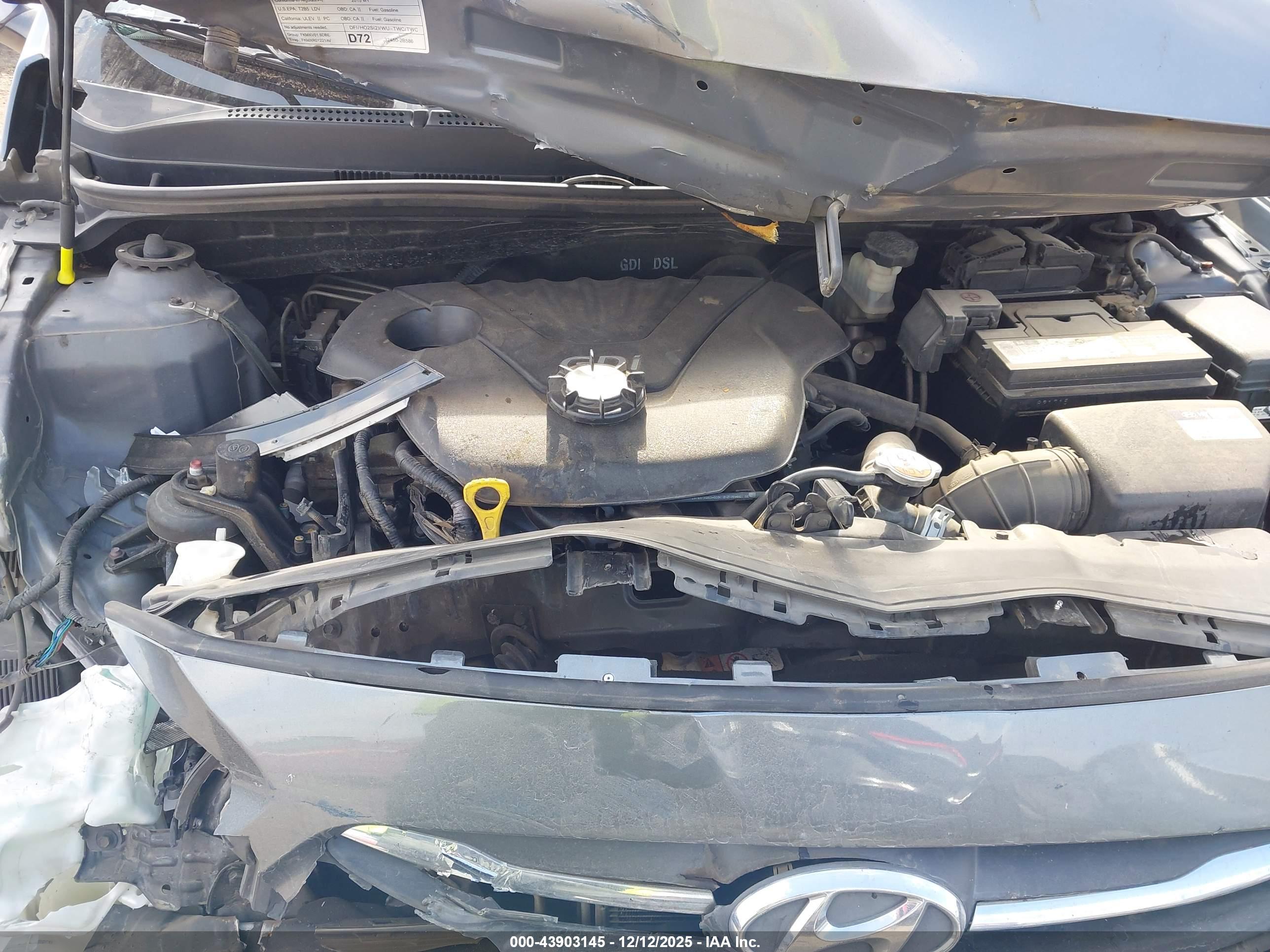 HYUNDAI ACCENT image 10