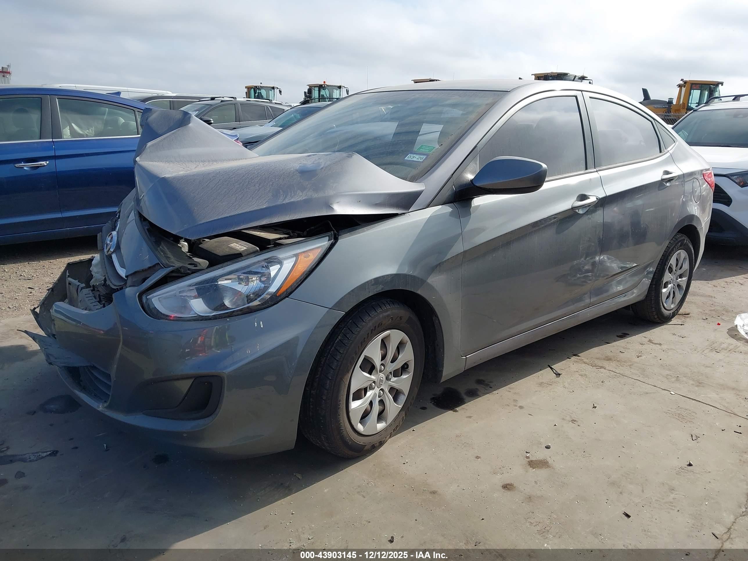 HYUNDAI ACCENT image 2