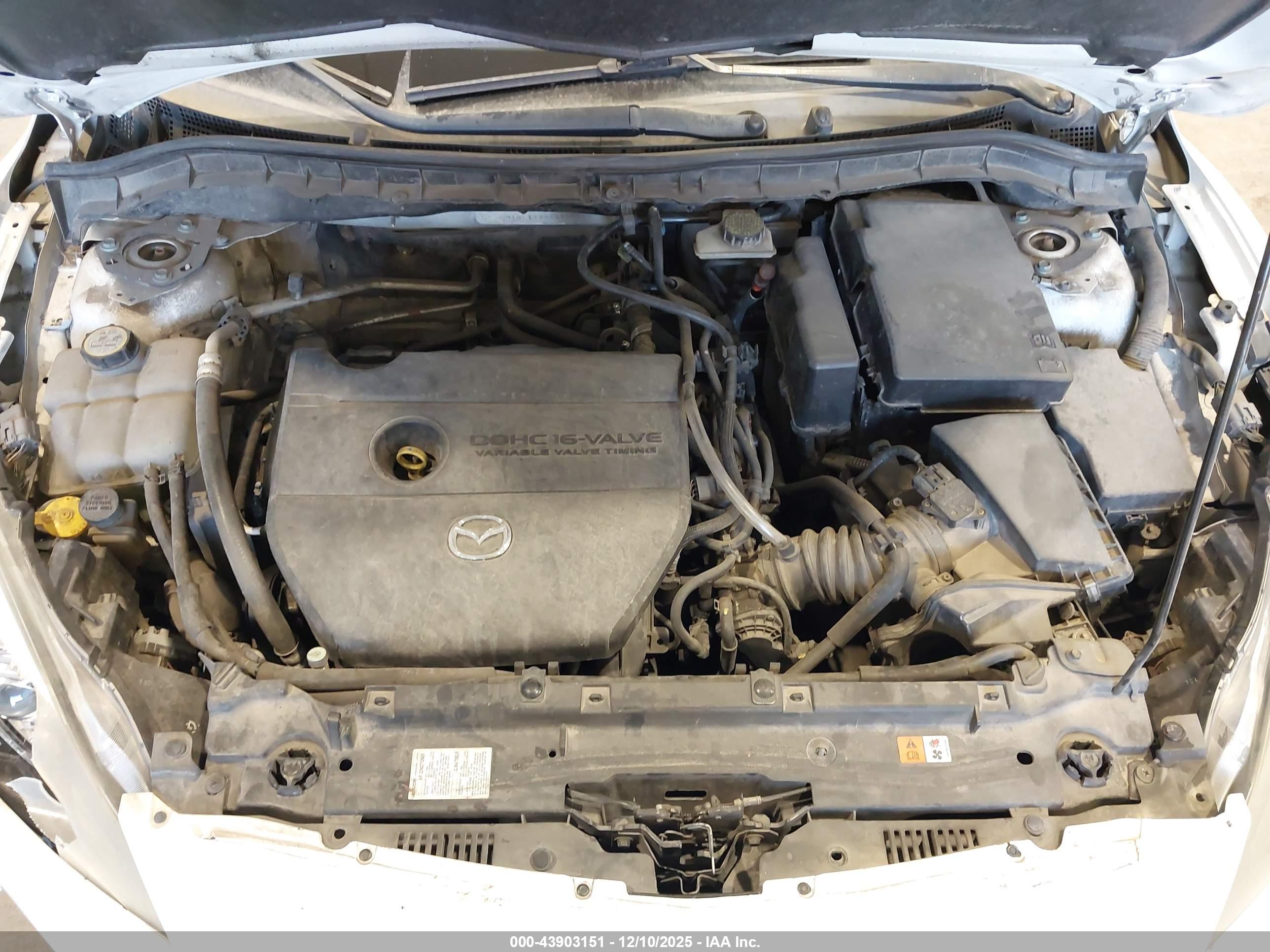 MAZDA MAZDA3 image 10