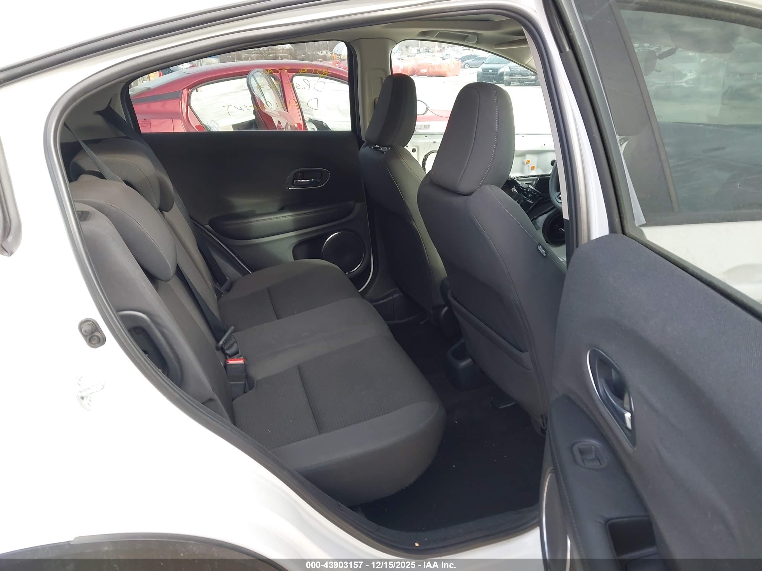 HONDA HR-V image 8
