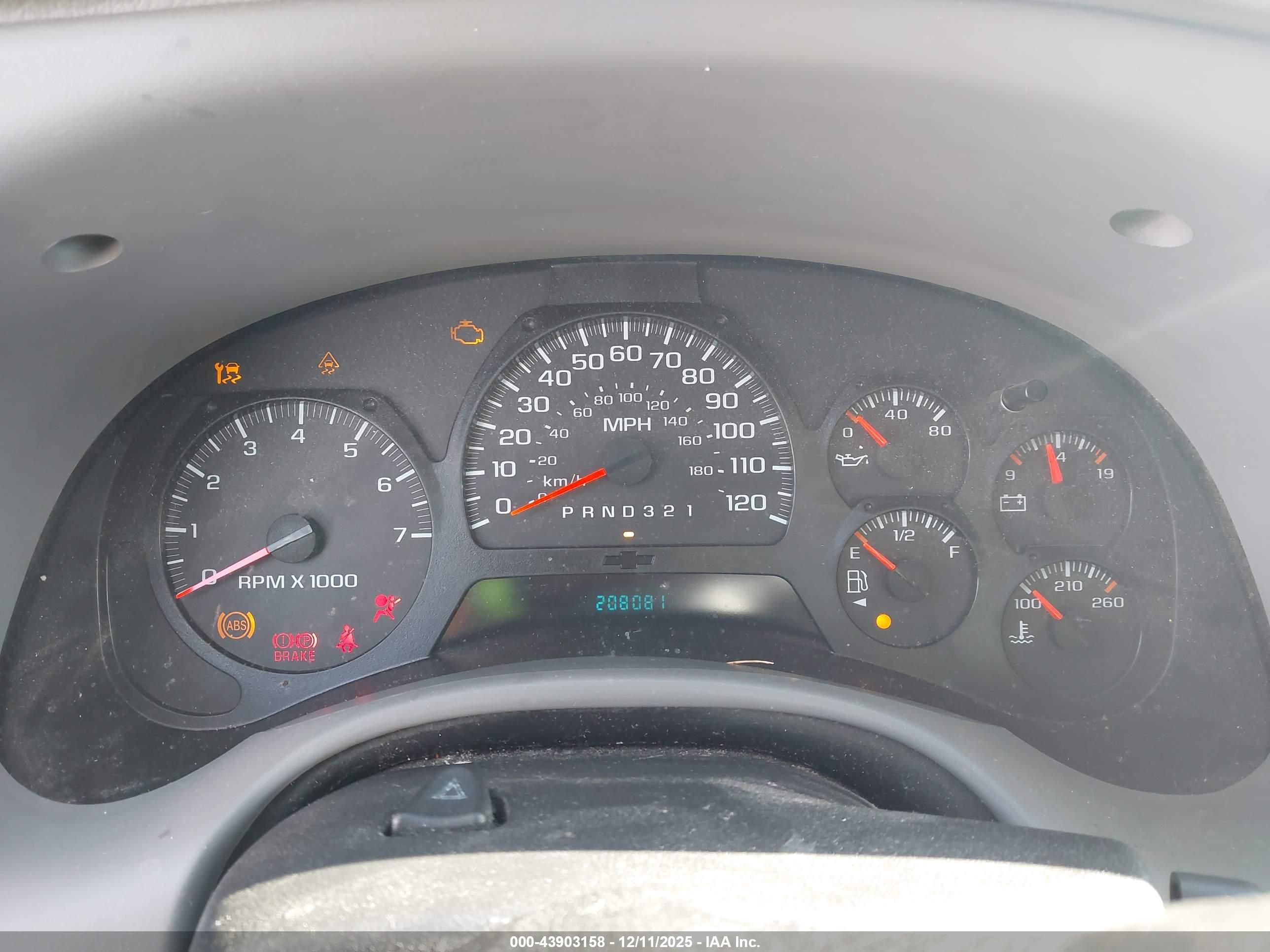 CHEVROLET TRAILBLAZER image 7