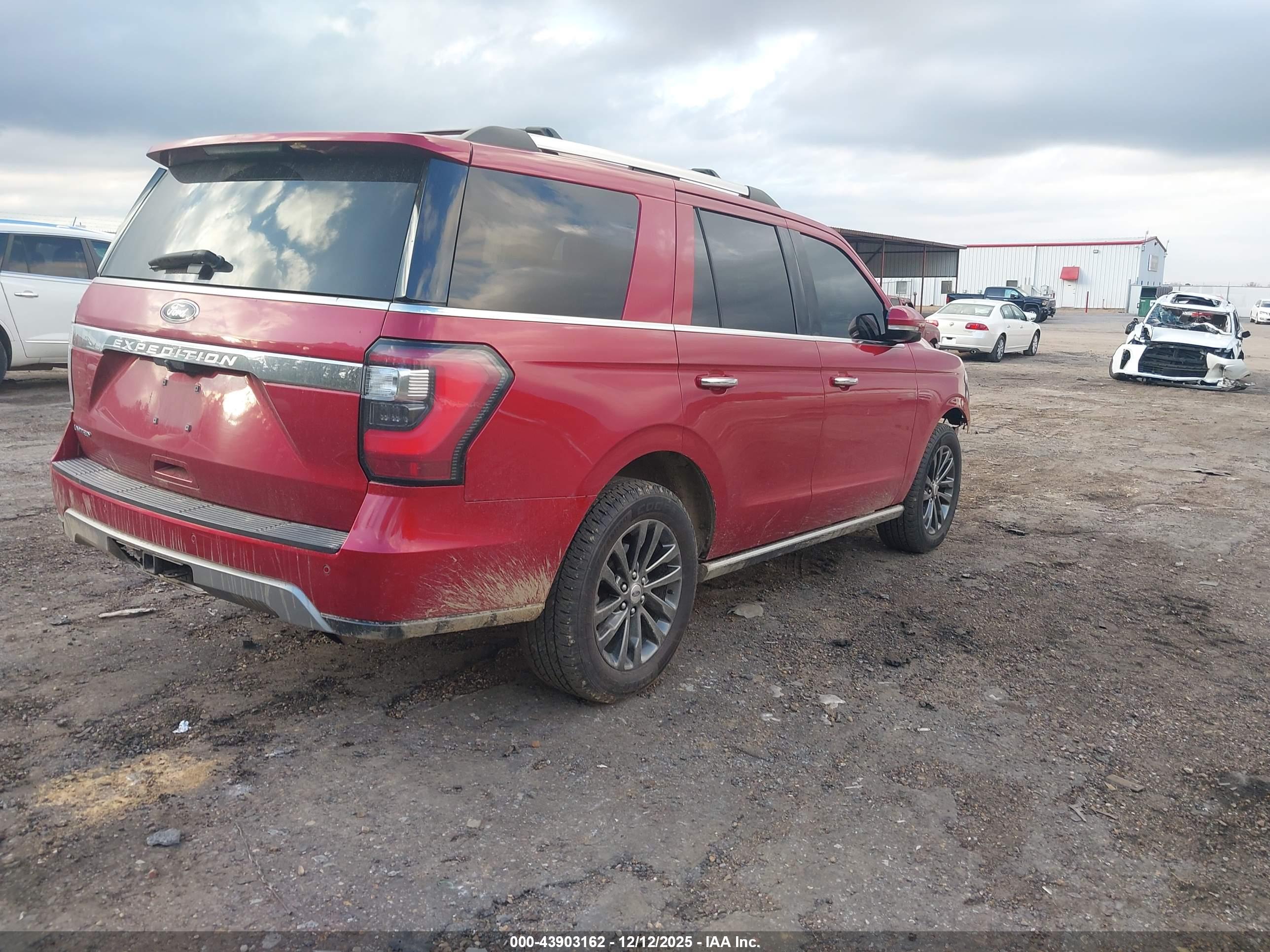 FORD EXPEDITION image 4
