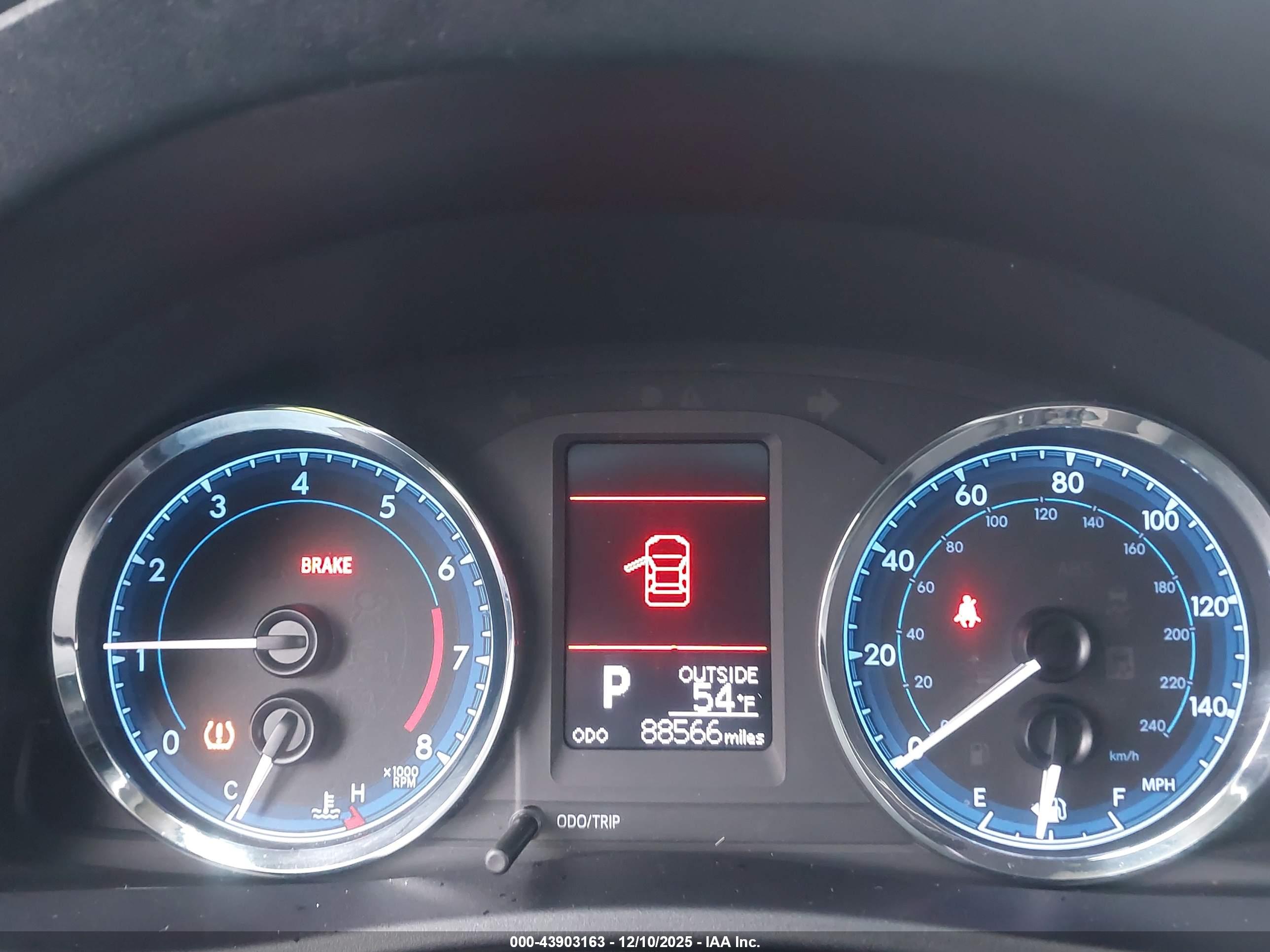 TOYOTA COROLLA image 7