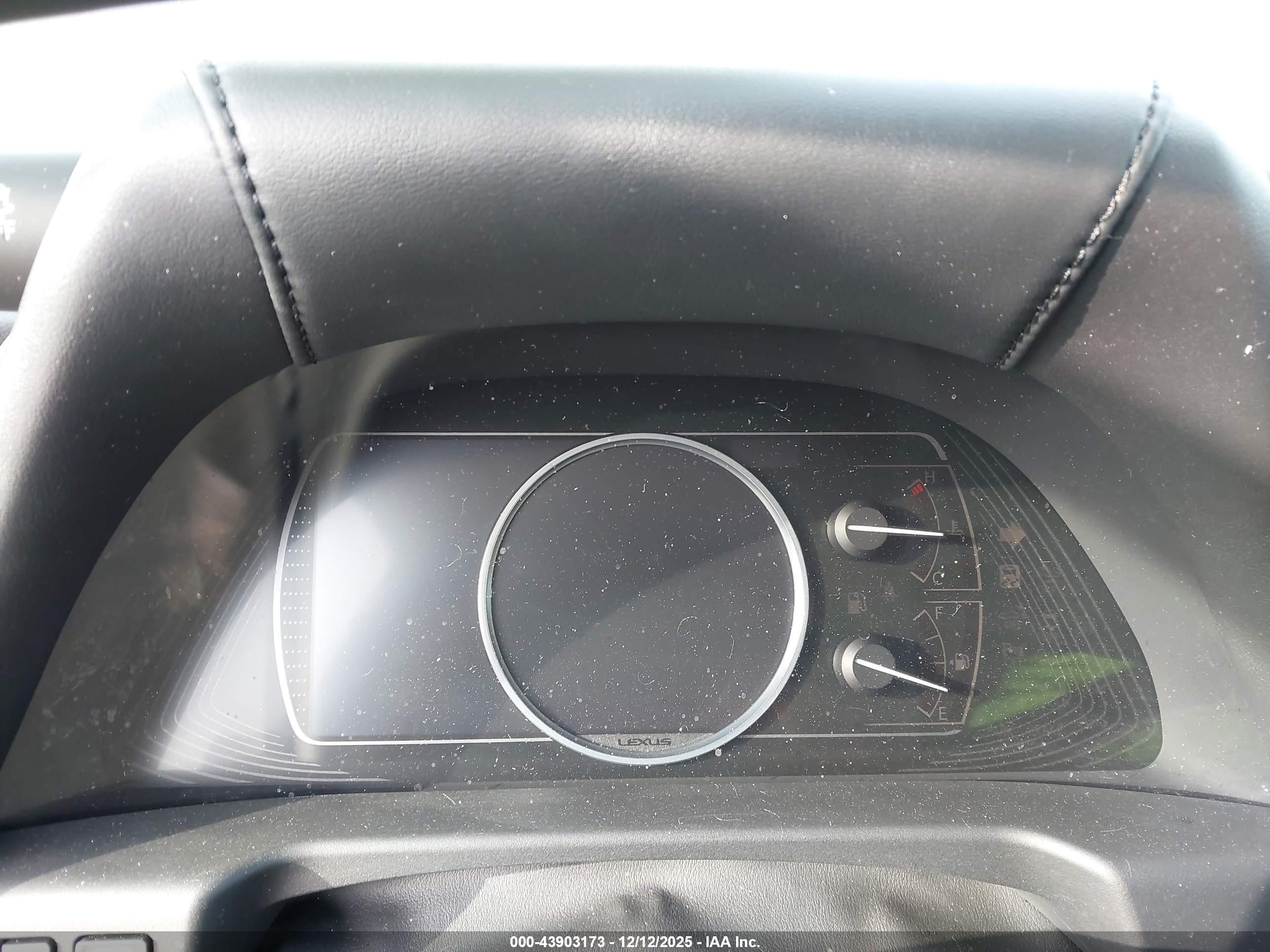 LEXUS ES image 7