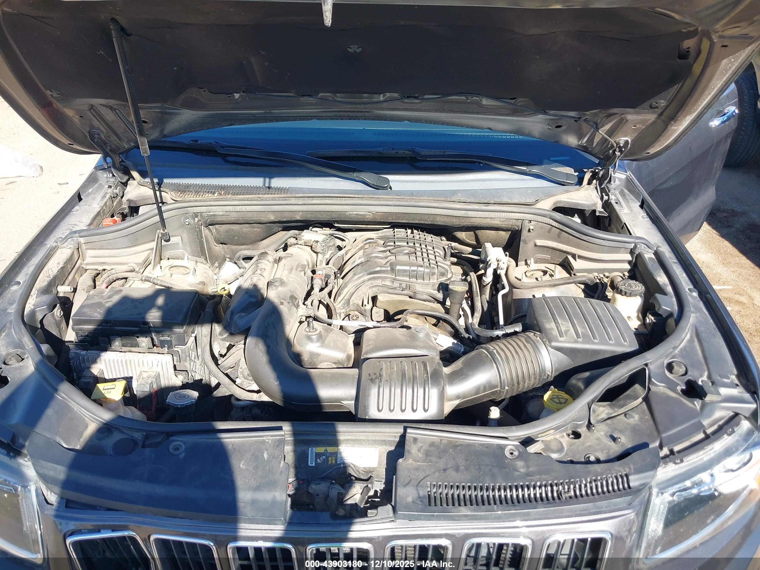 JEEP GRAND image 10