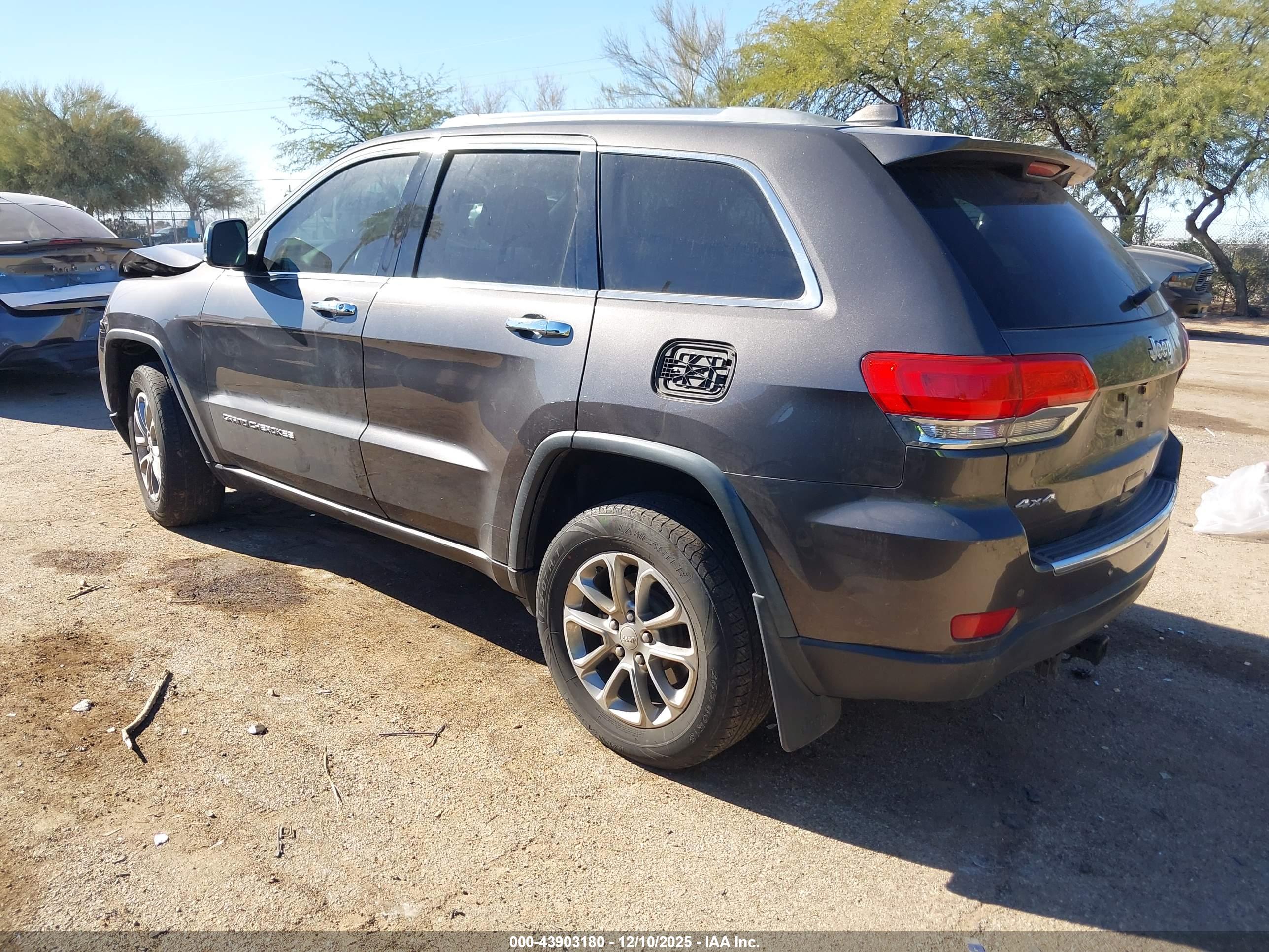 JEEP GRAND image 3