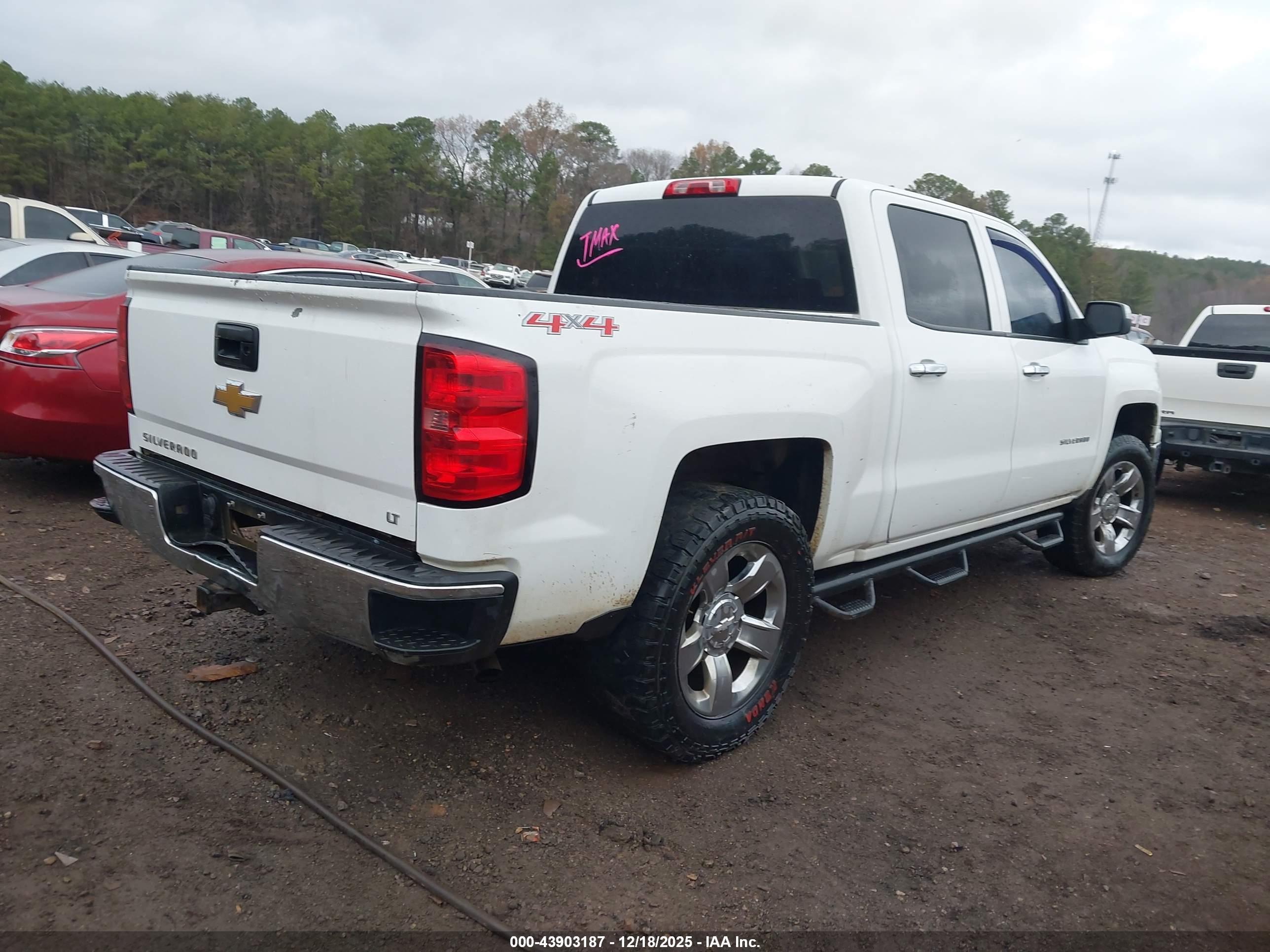 CHEVROLET SILVERADO image 4