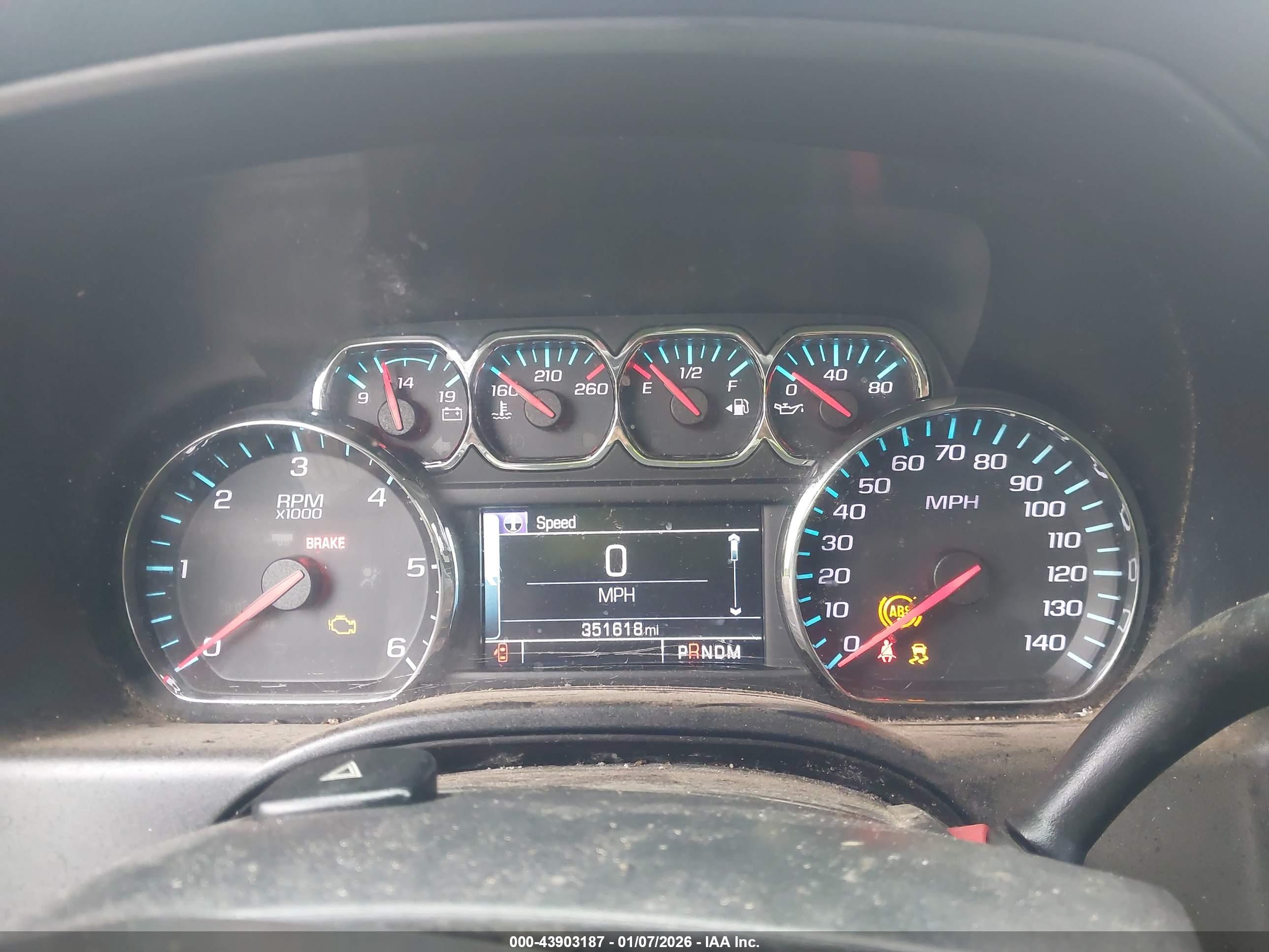 CHEVROLET SILVERADO image 7