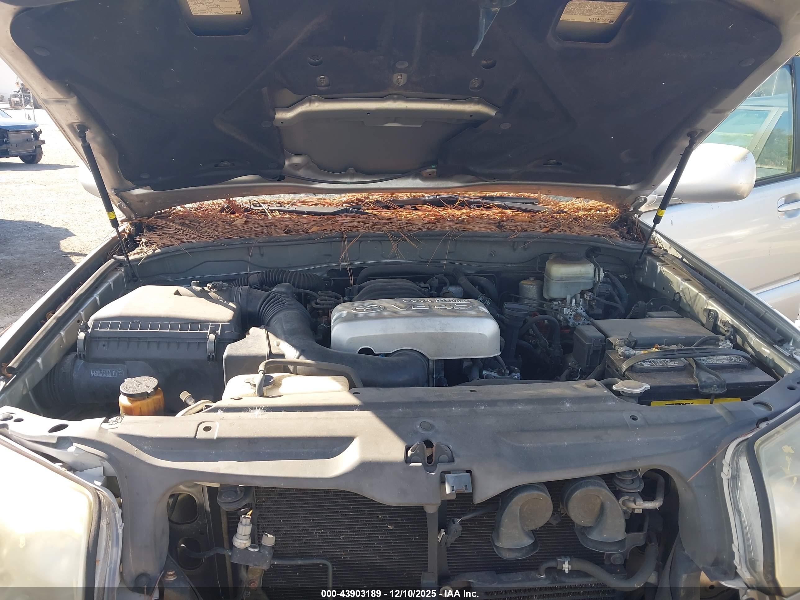 TOYOTA 4RUNNER image 10