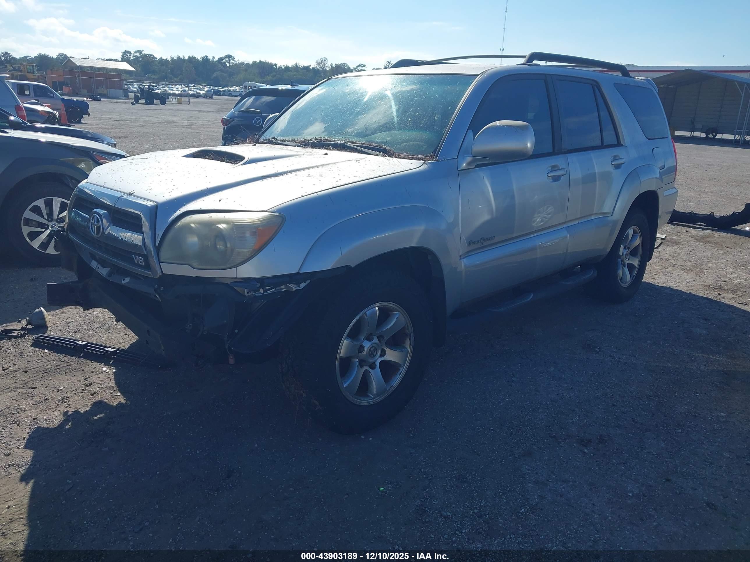 TOYOTA 4RUNNER image 2