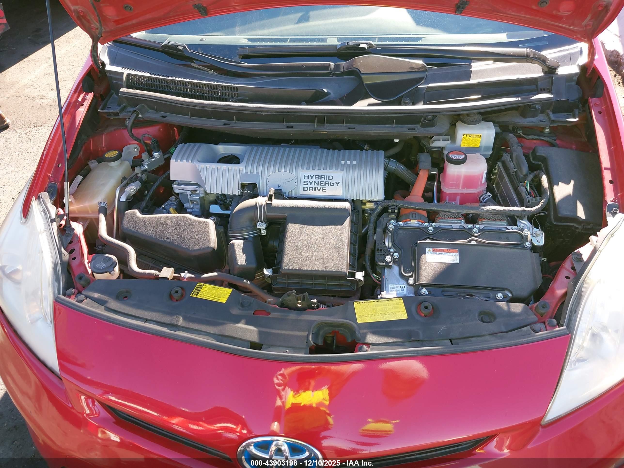 TOYOTA PRIUS image 10