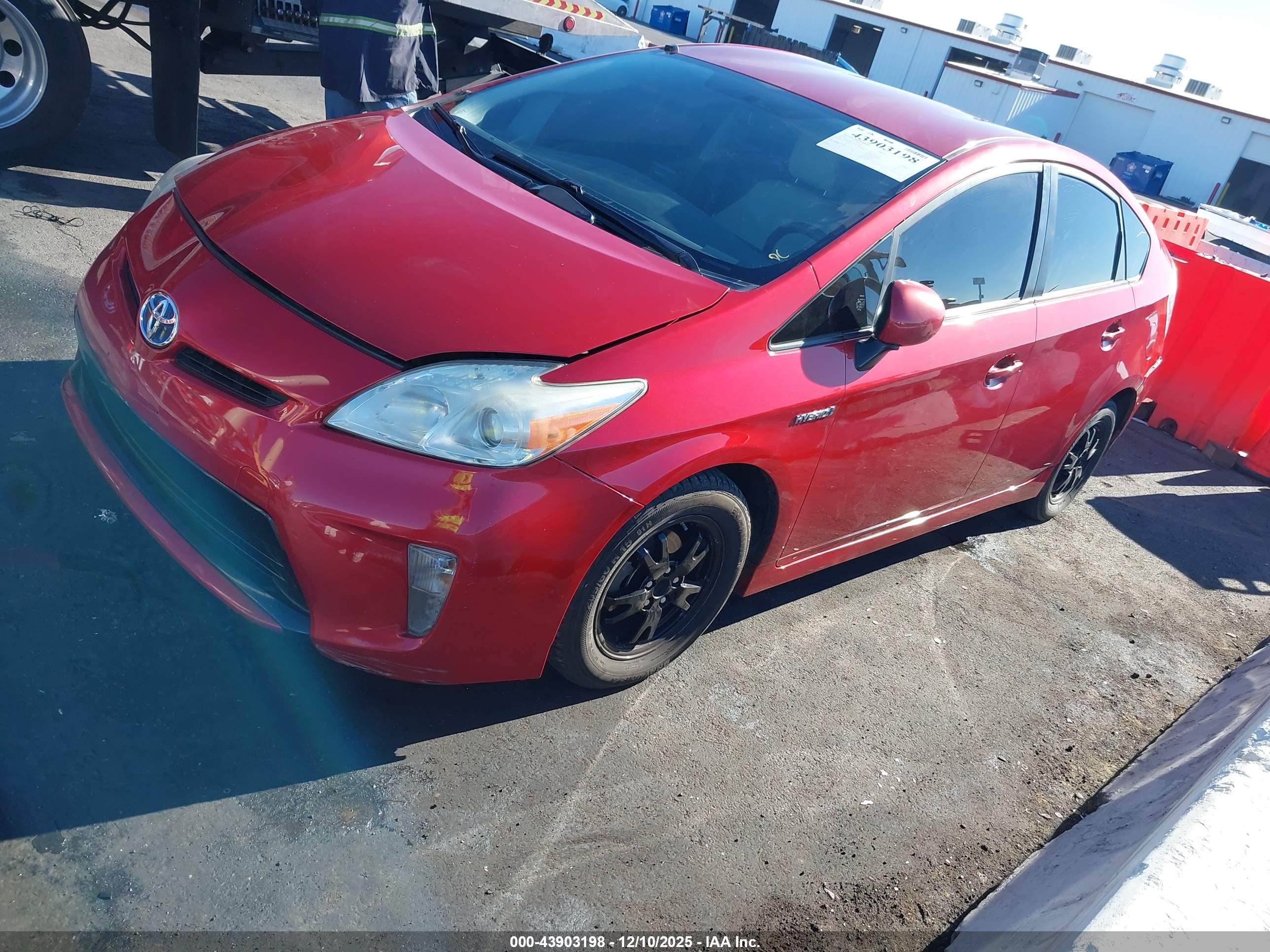 TOYOTA PRIUS image 2