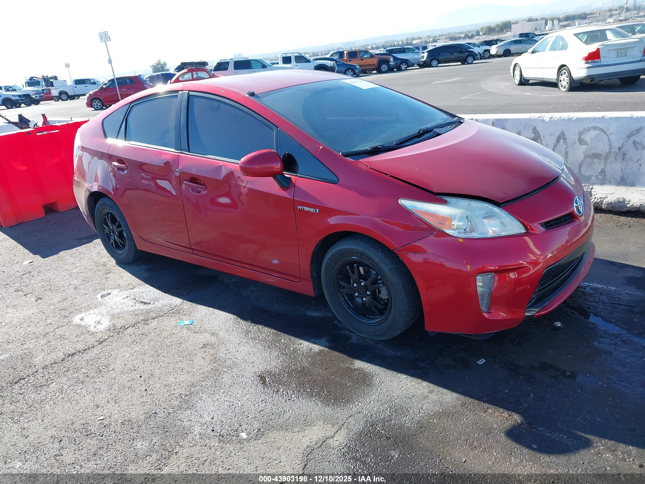 TOYOTA PRIUS image 6