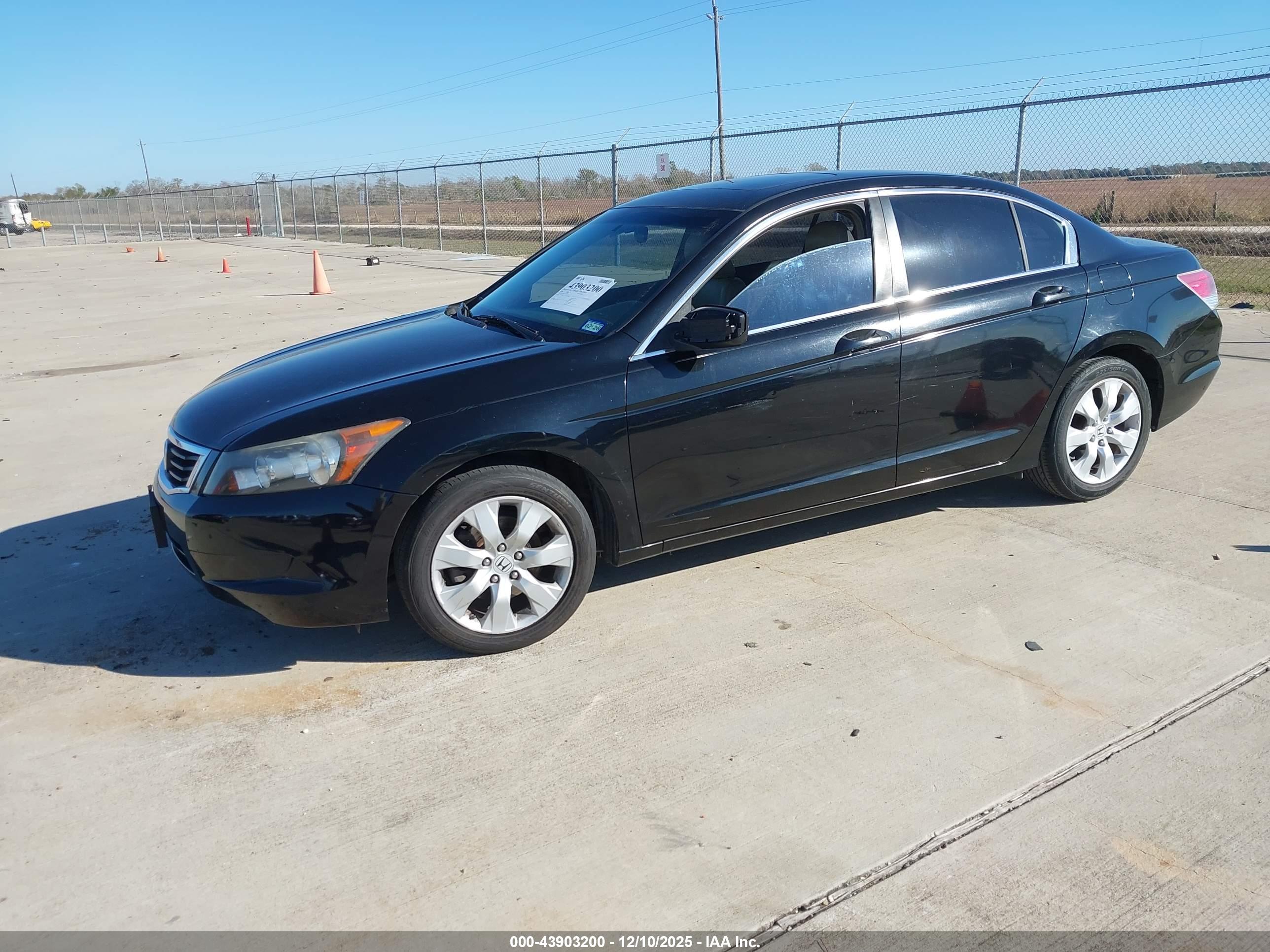 HONDA ACCORD image 2