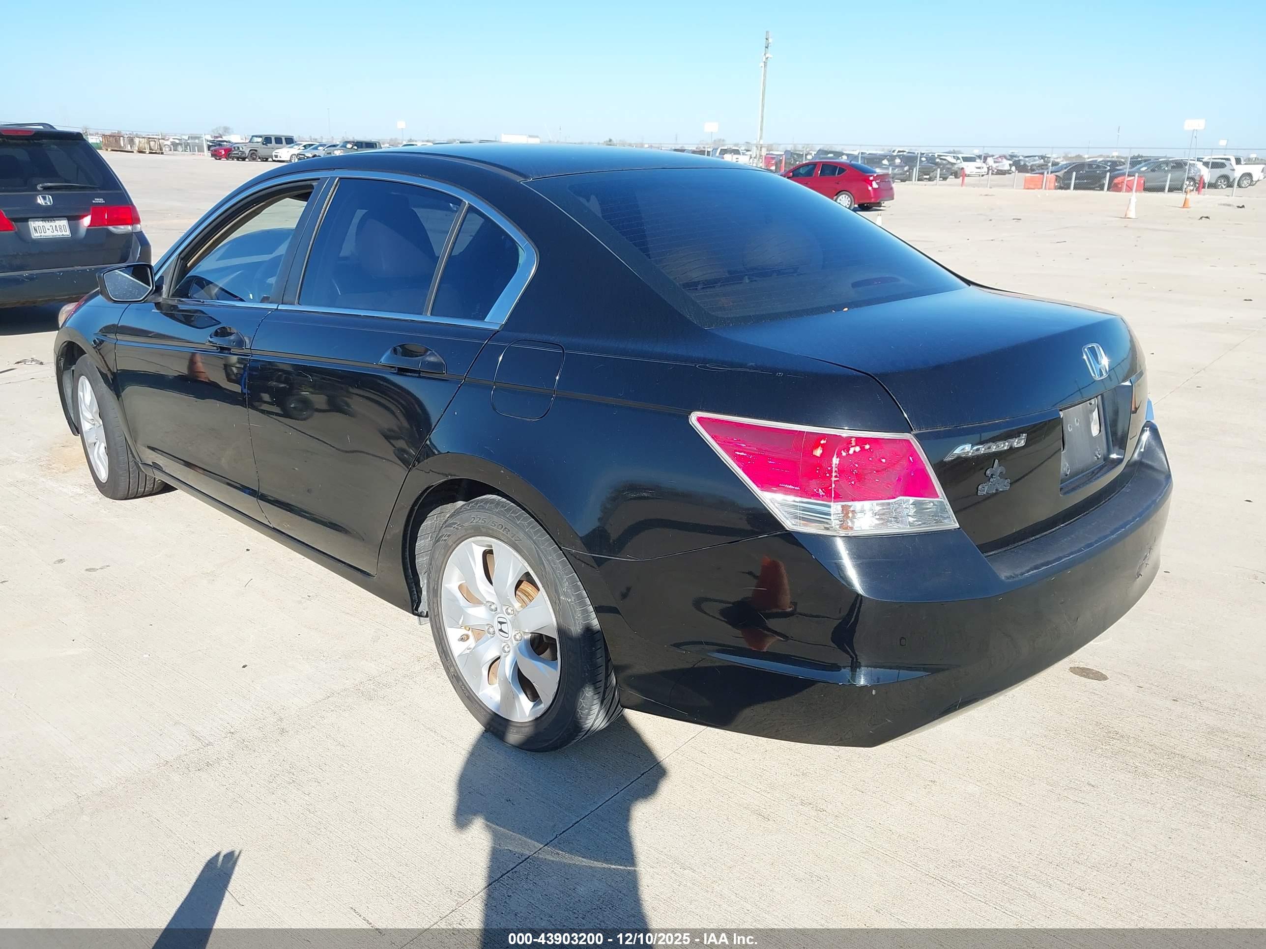HONDA ACCORD image 3