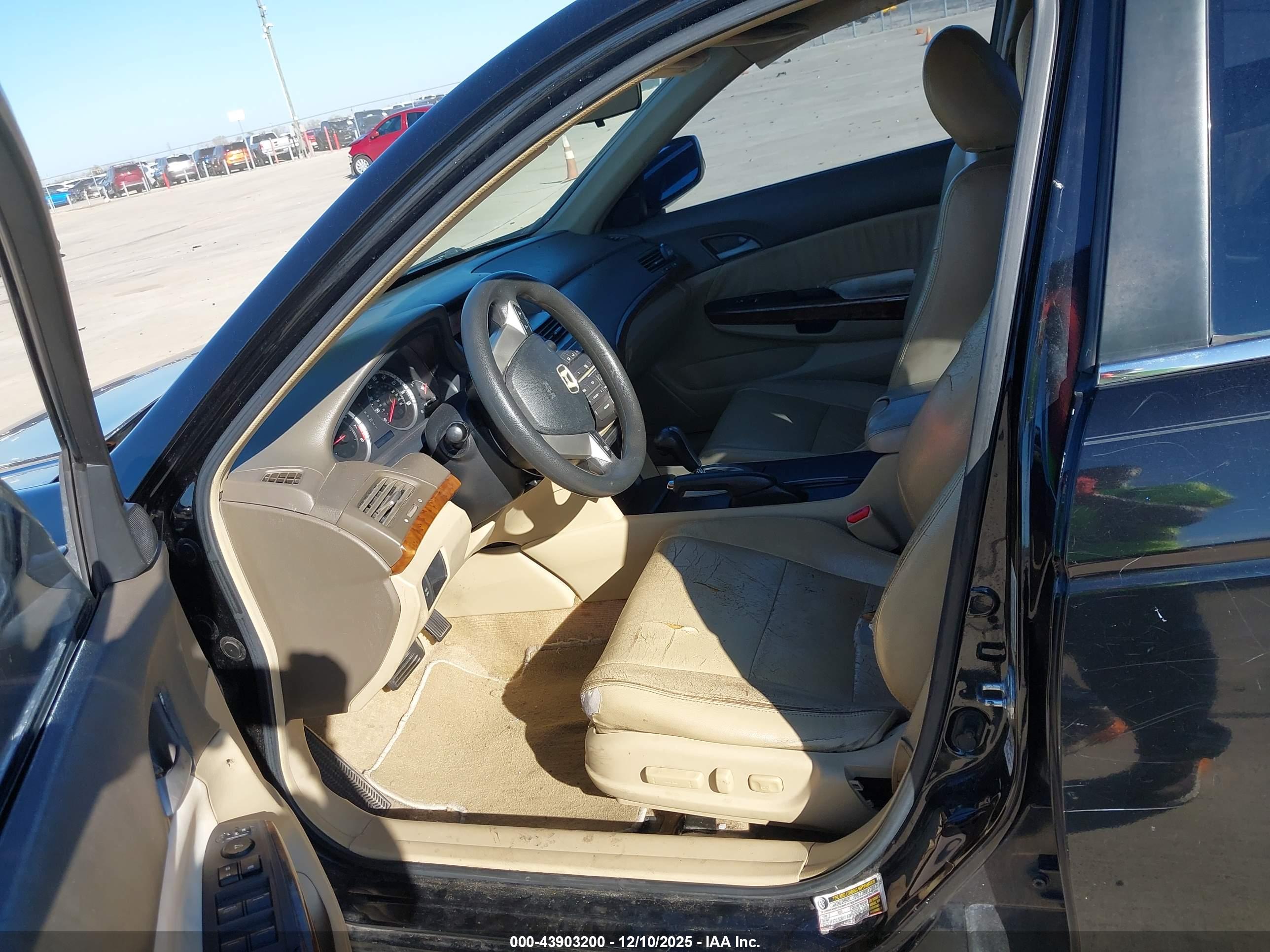 HONDA ACCORD image 8