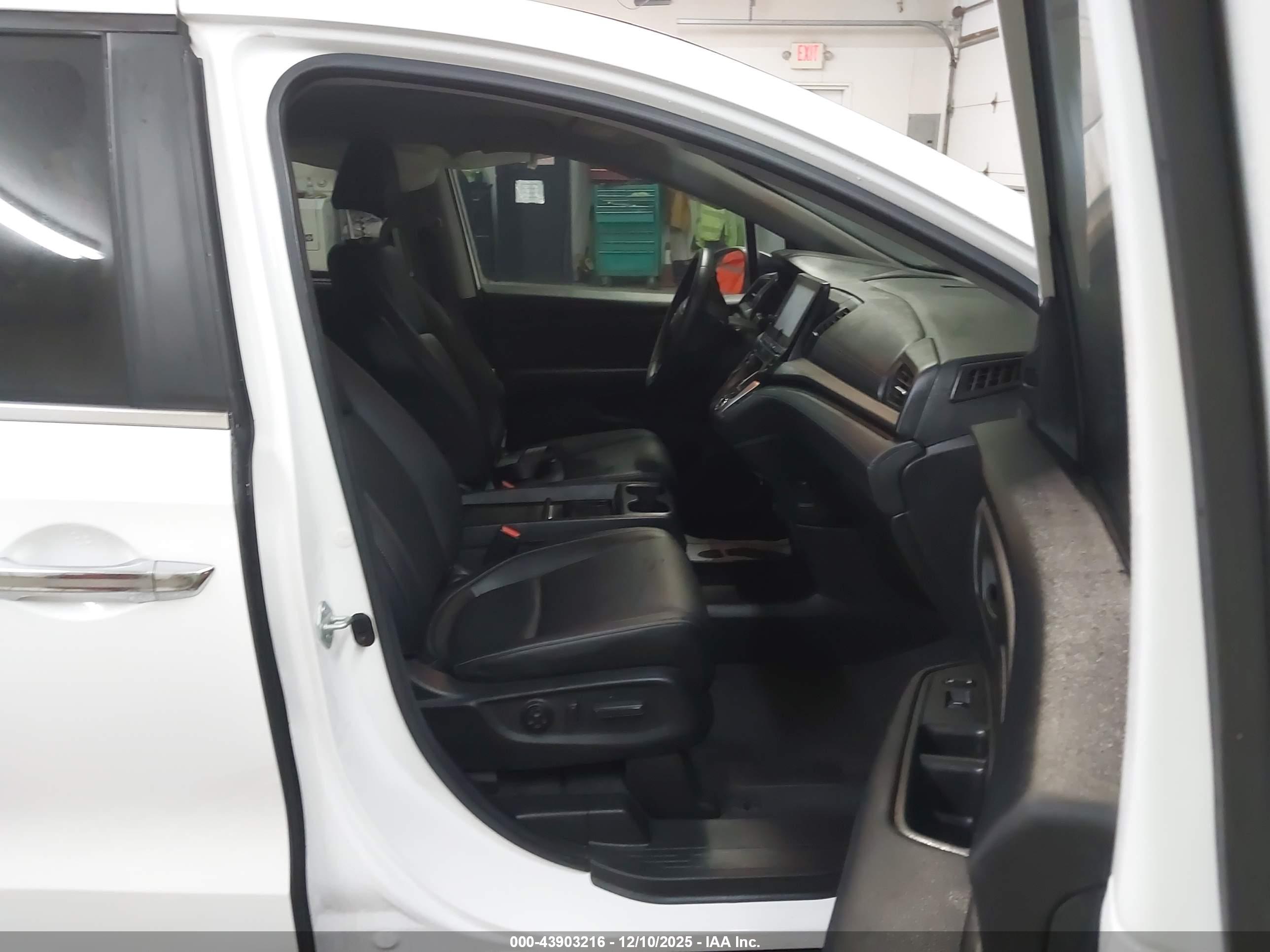 HONDA ODYSSEY image 5