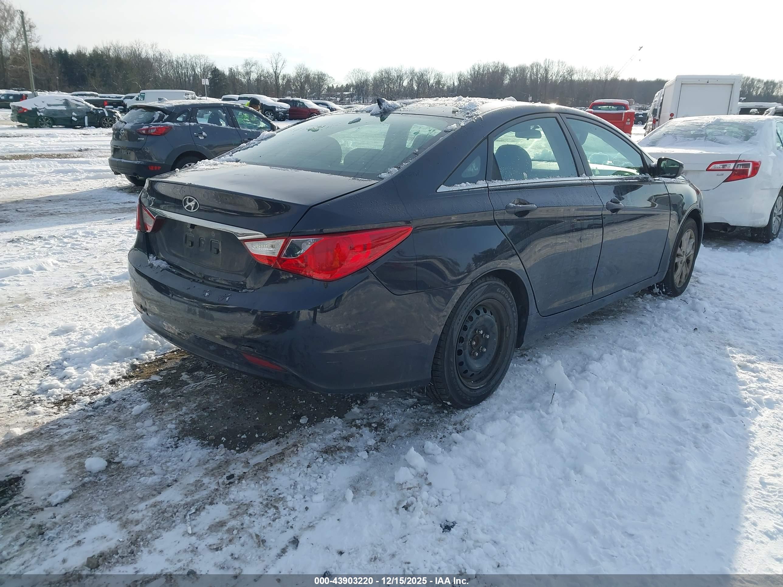 HYUNDAI SONATA image 4