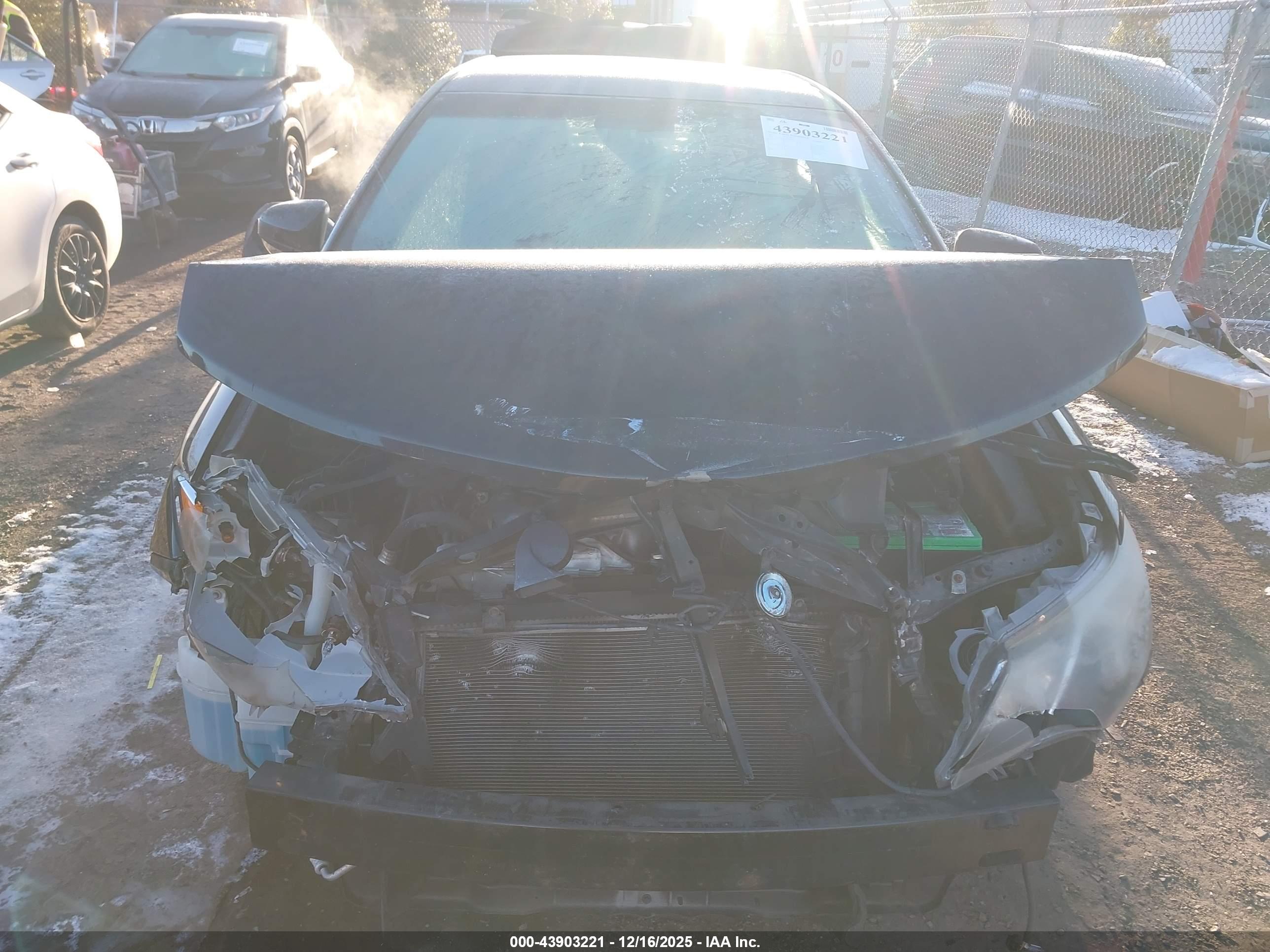 TOYOTA CAMRY image 6