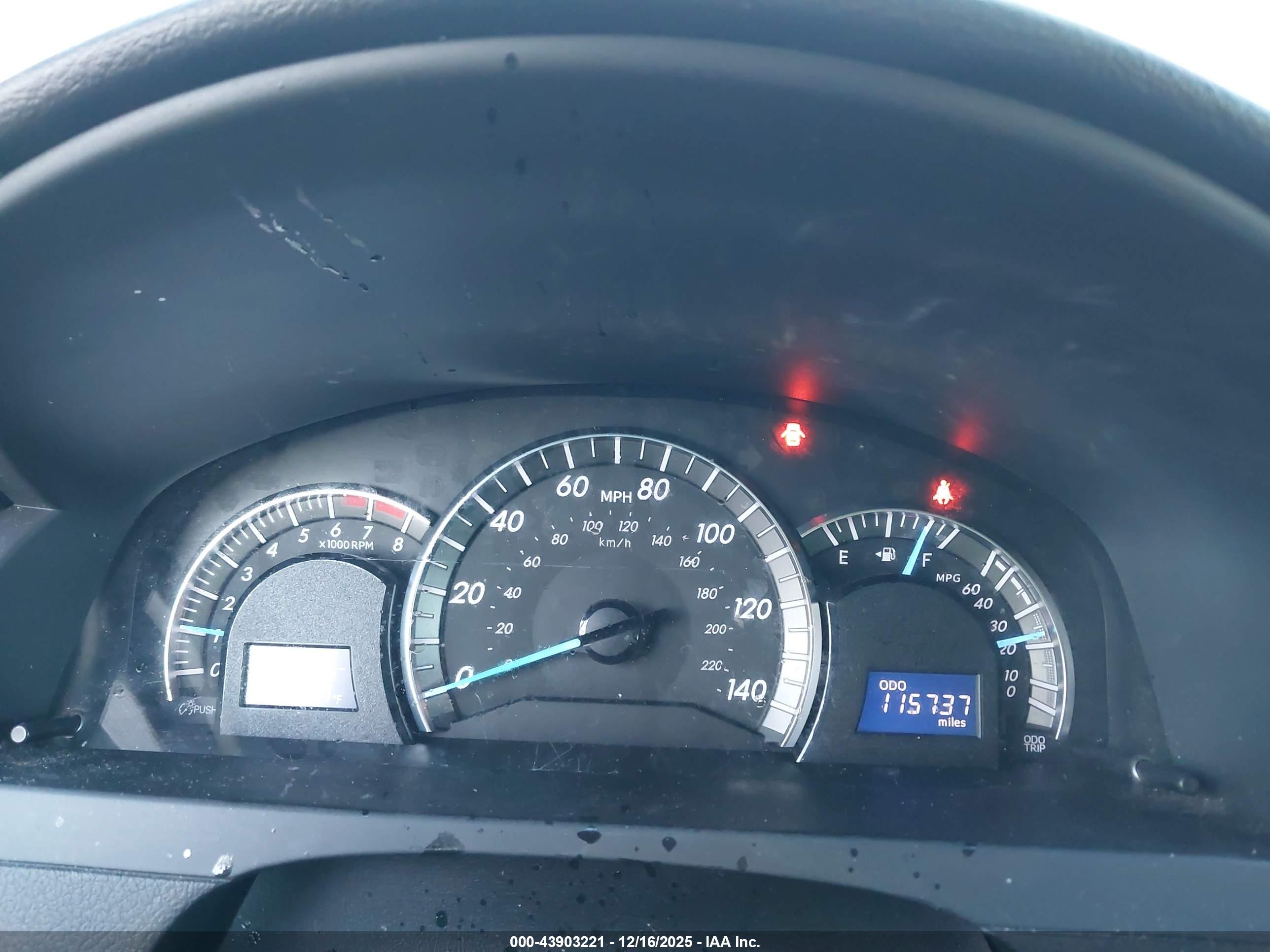 TOYOTA CAMRY image 7