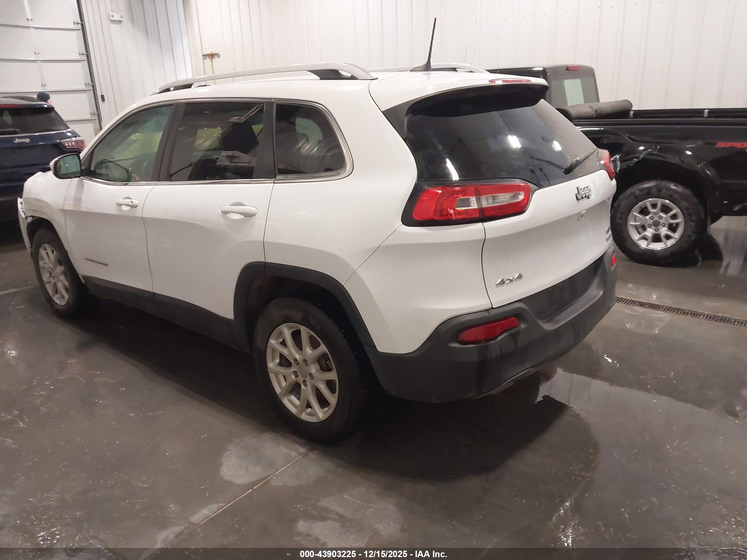 JEEP CHEROKEE image 3