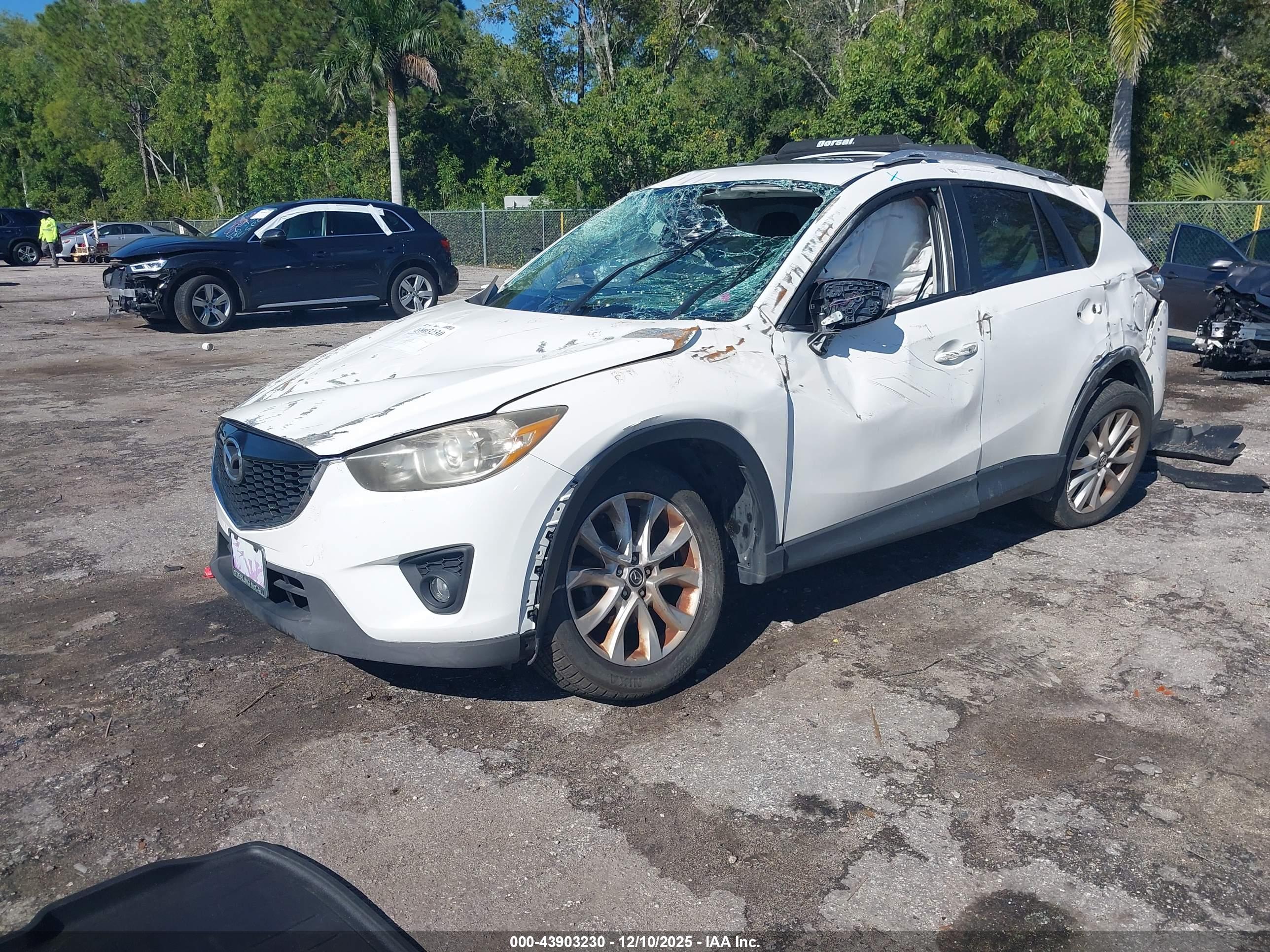 MAZDA CX-5 image 2