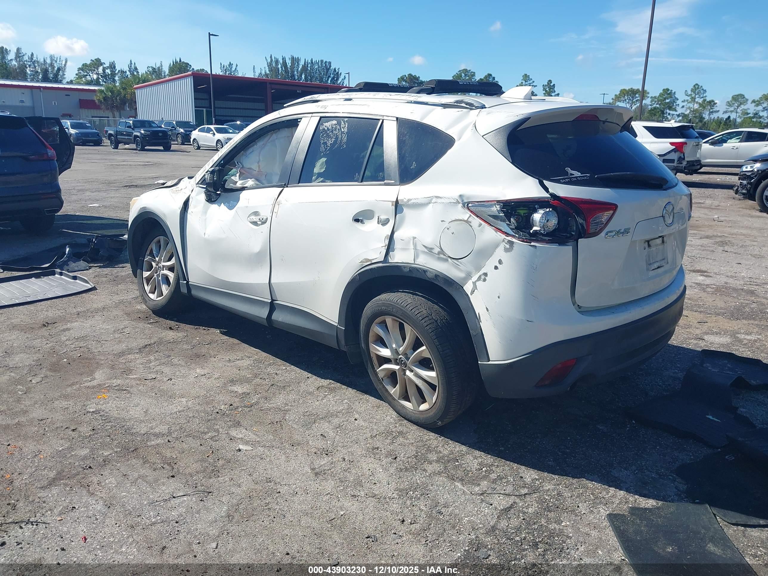 MAZDA CX-5 image 3