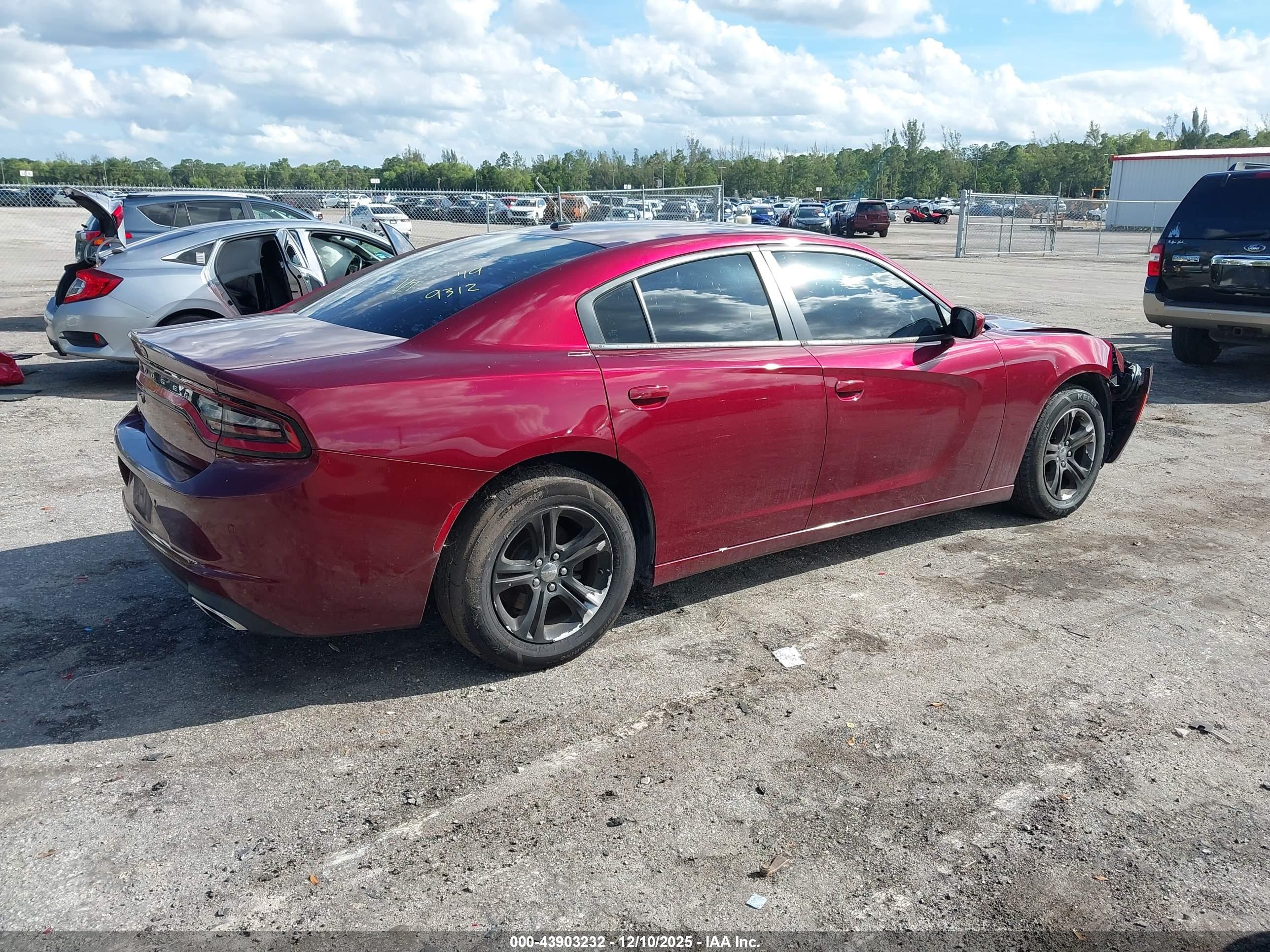 DODGE CHARGER image 4