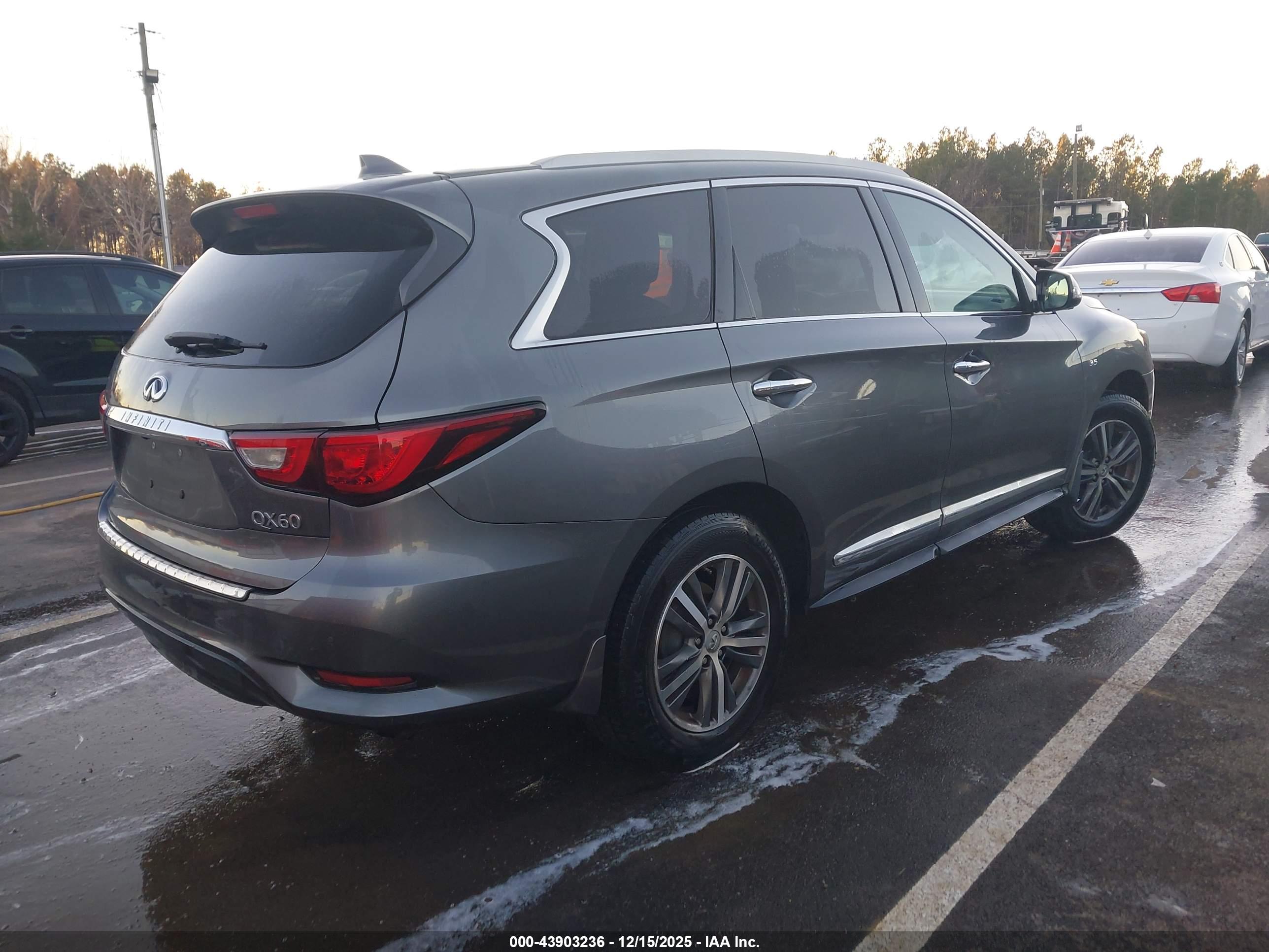 INFINITI QX60 image 4