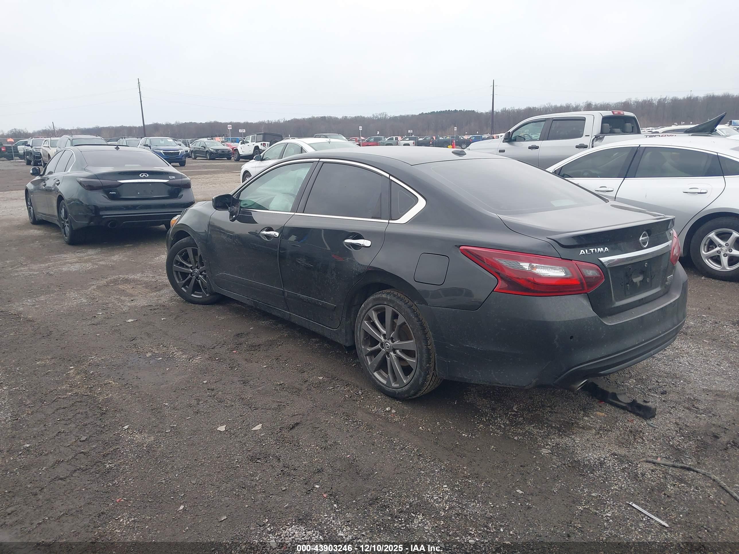 NISSAN ALTIMA image 3