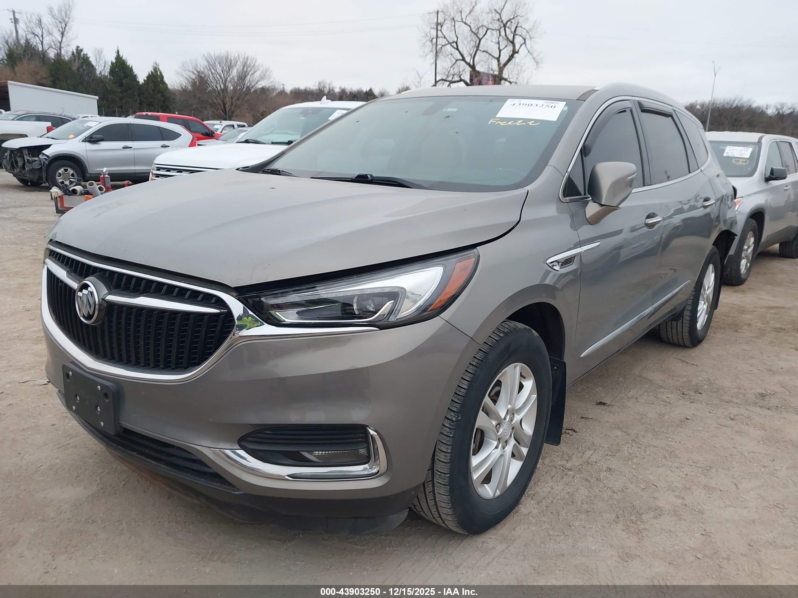 BUICK ENCLAVE image 2