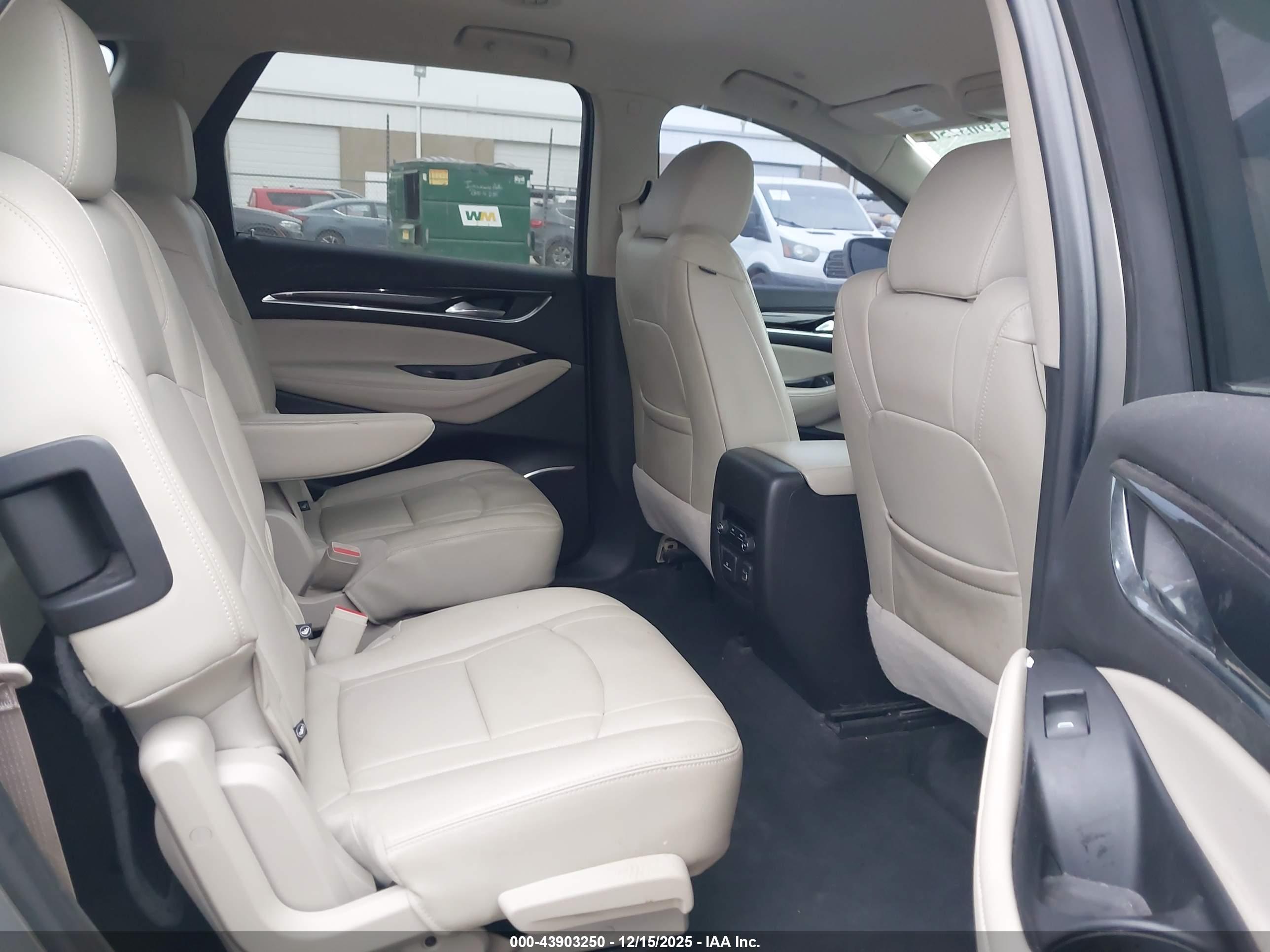 BUICK ENCLAVE image 8